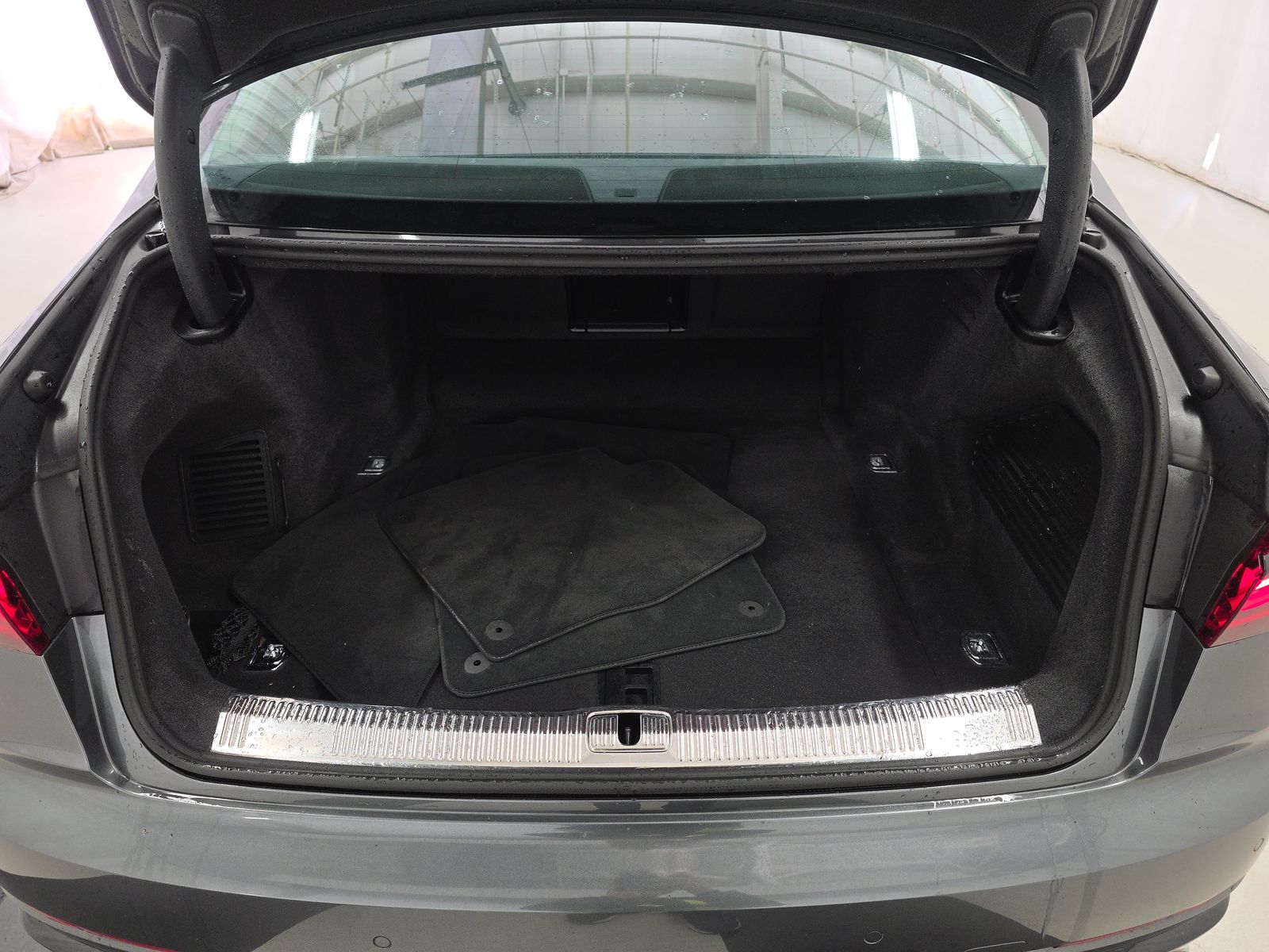 2023 Audi S8 Base AWD