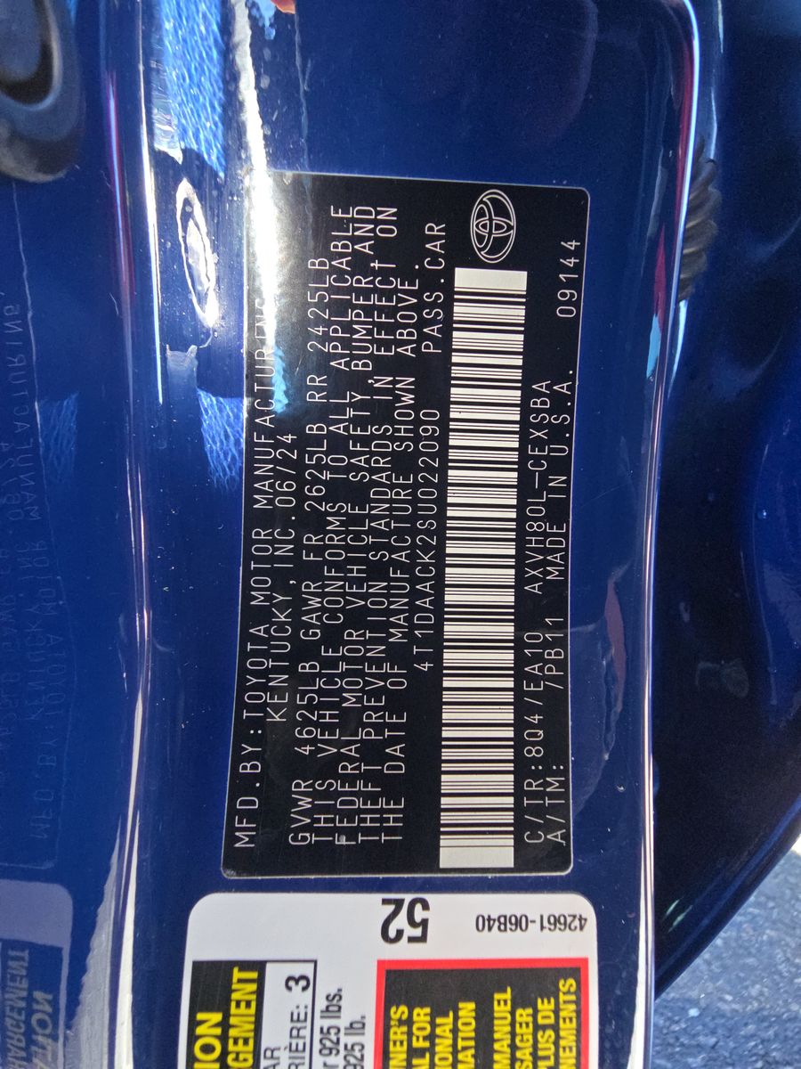 2025 Toyota Camry SE FWD