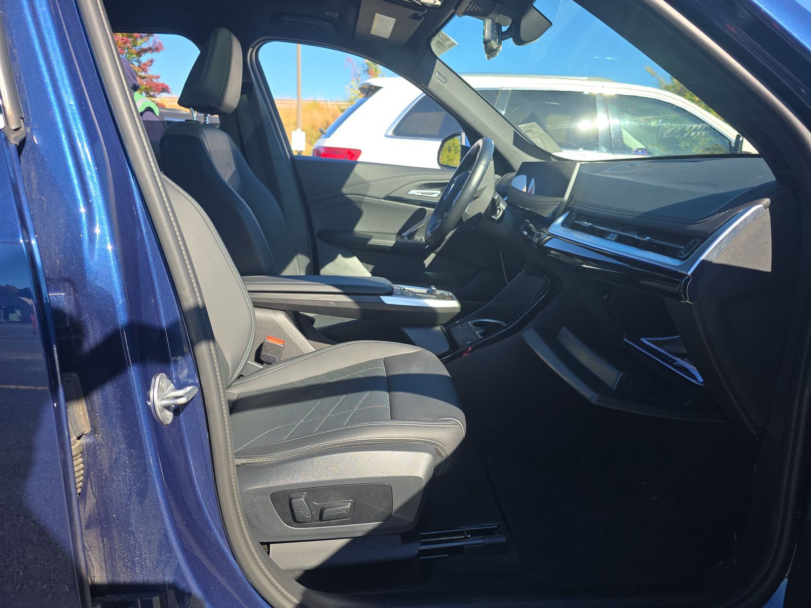 2025 BMW X1 xDrive28i AWD