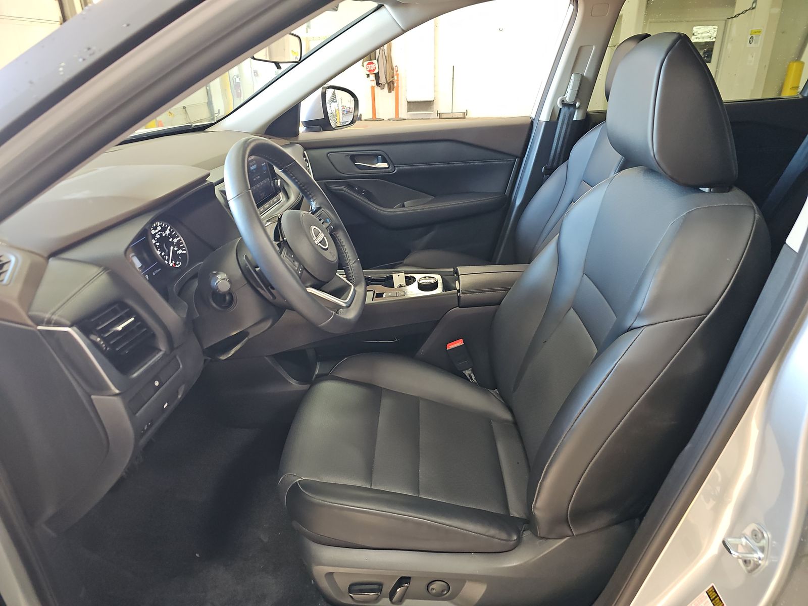 2023 Nissan Rogue SV AWD