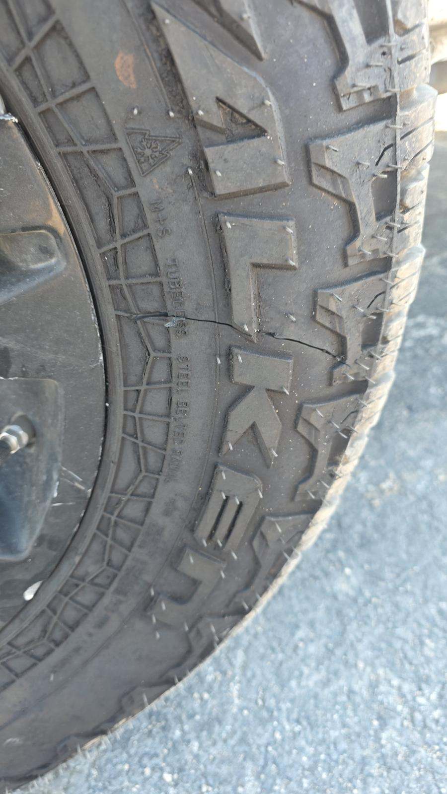 2020 Toyota Tacoma SR RWD