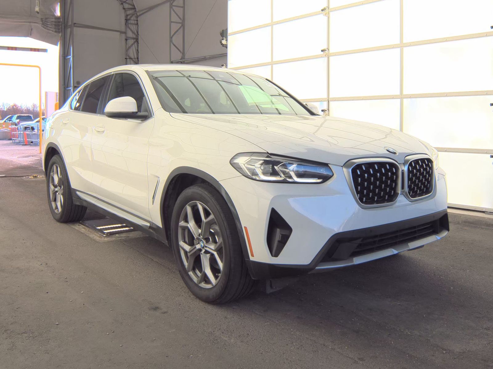 2023 BMW X4 xDrive30i AWD