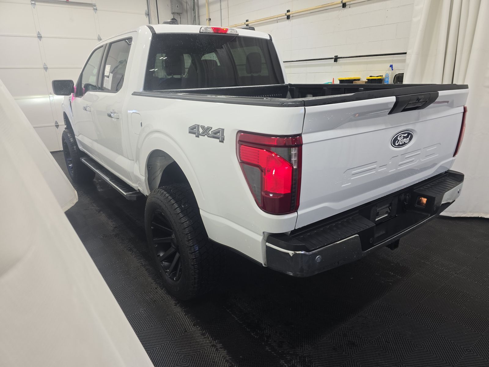 2025 Ford F-150 XLT AWD
