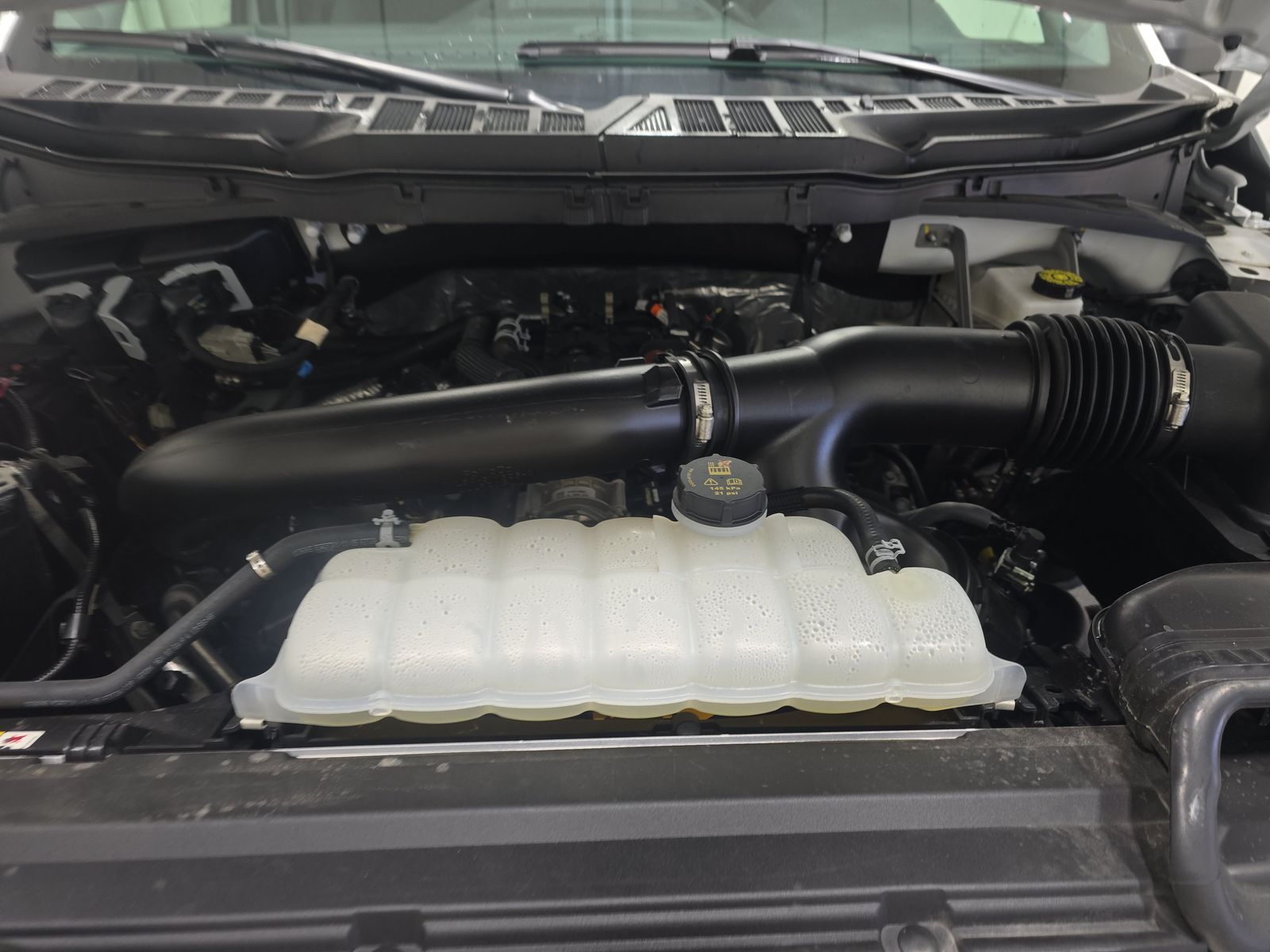 2025 Ford F-150 XLT AWD