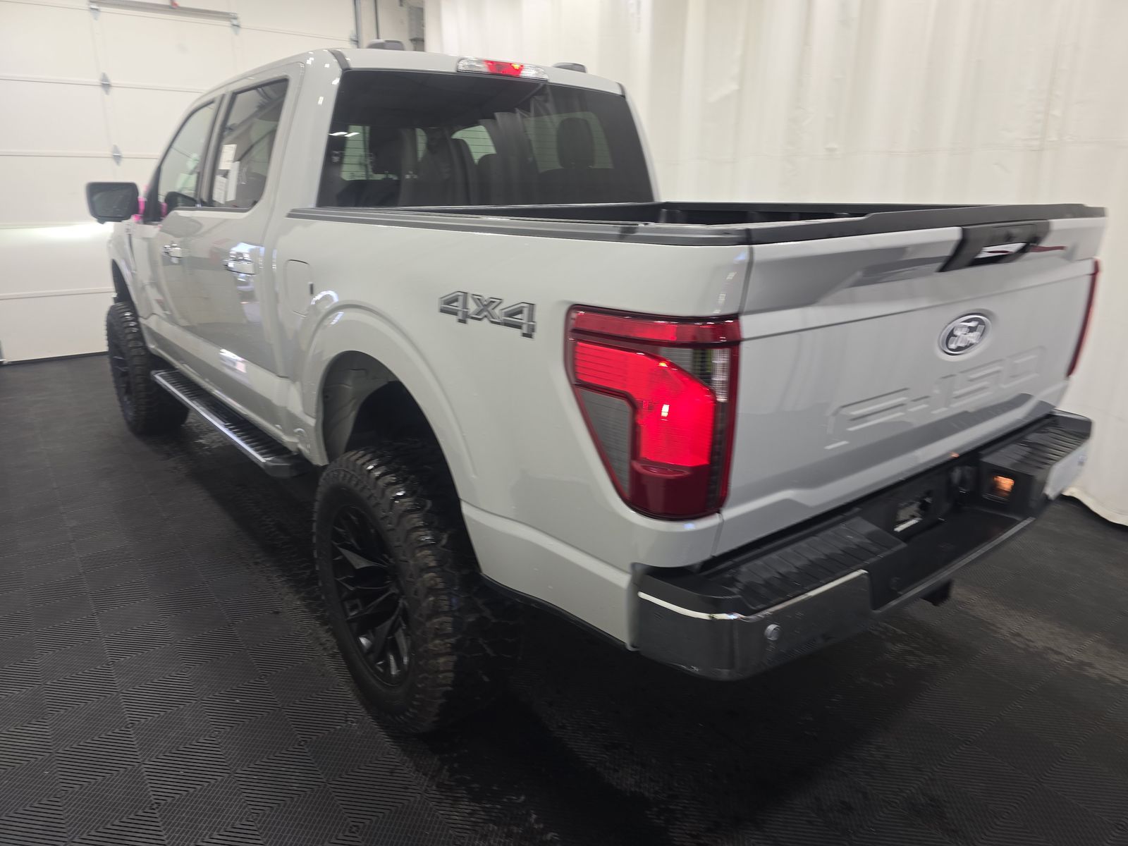 2024 Ford F-150 XLT AWD