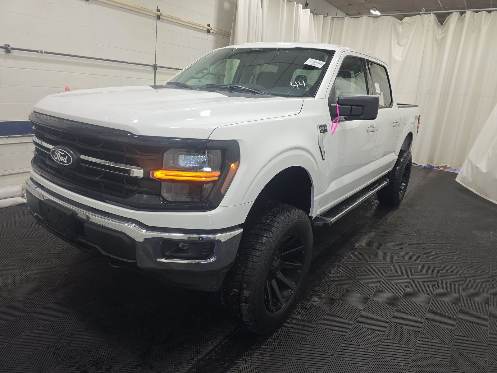 2025 Ford F-150 XLT AWD