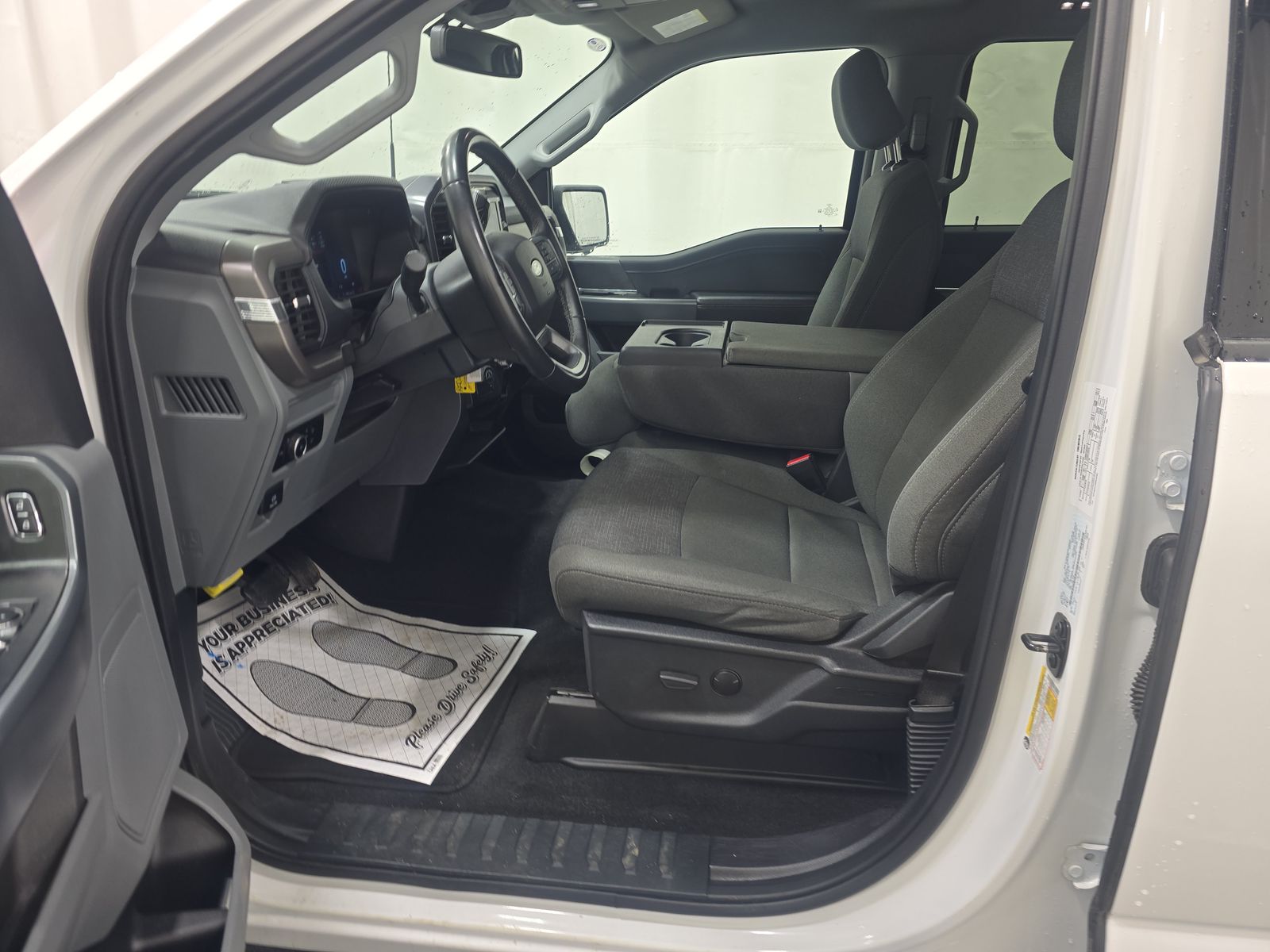 2024 Ford F-150 XLT AWD