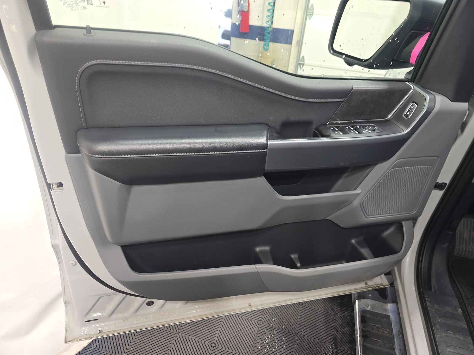 2024 Ford F-150 XLT AWD