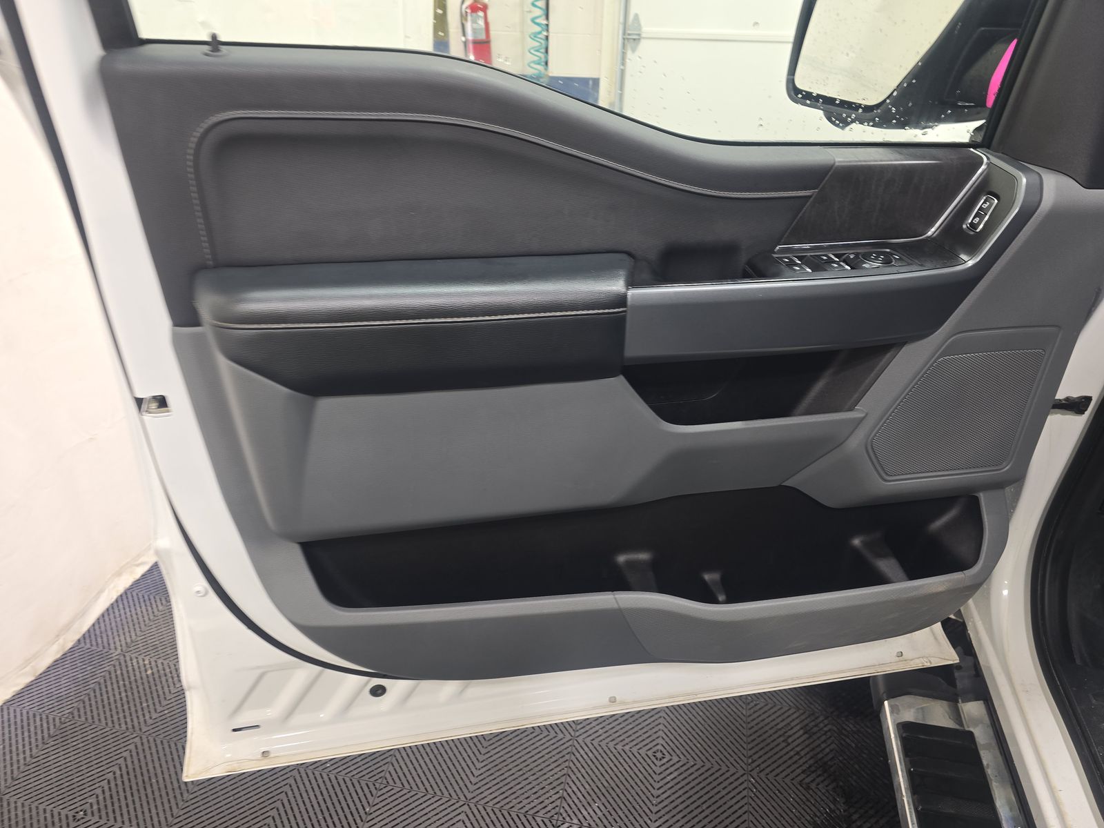 2024 Ford F-150 XLT AWD