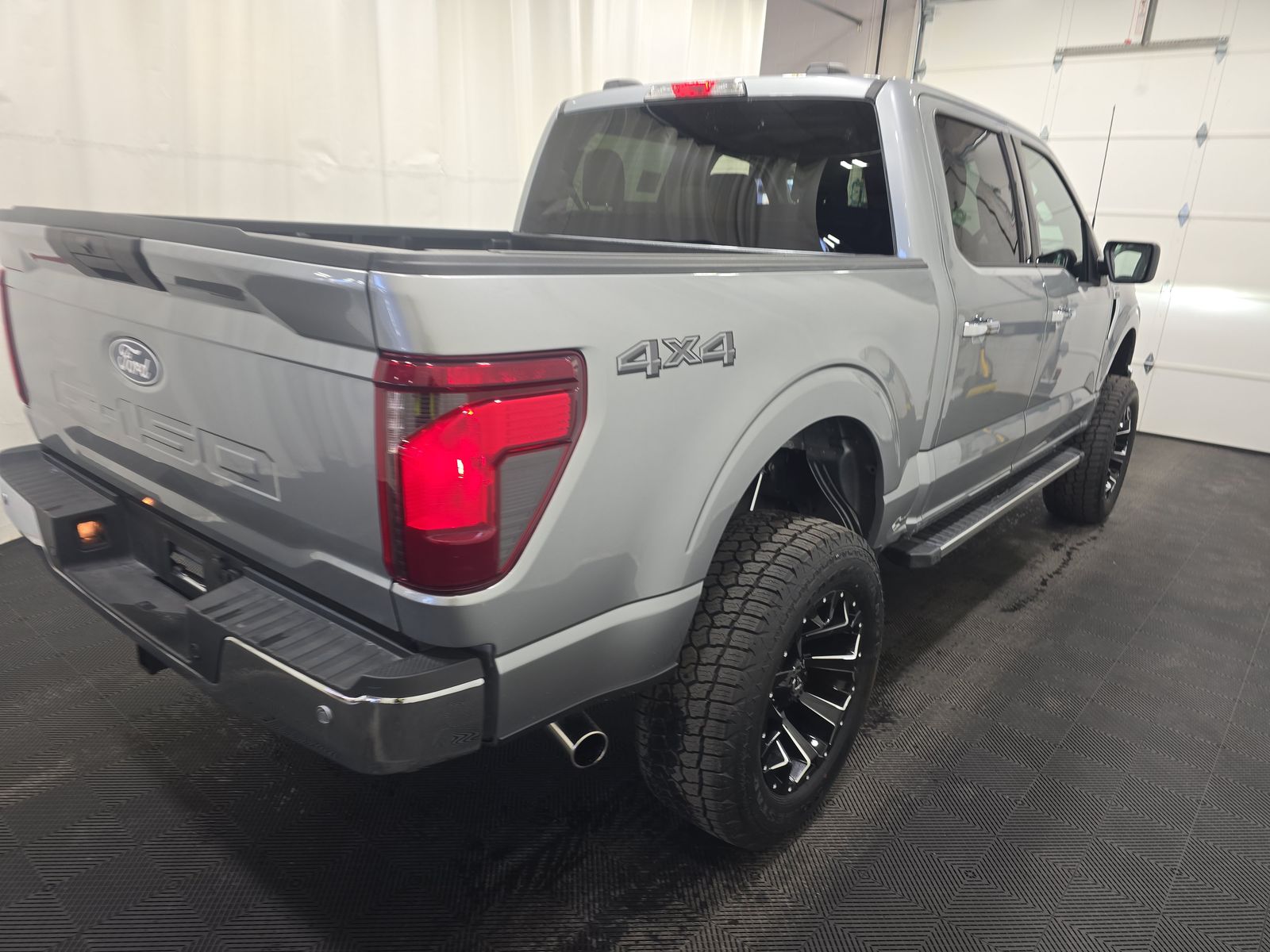 2025 Ford F-150 XLT AWD