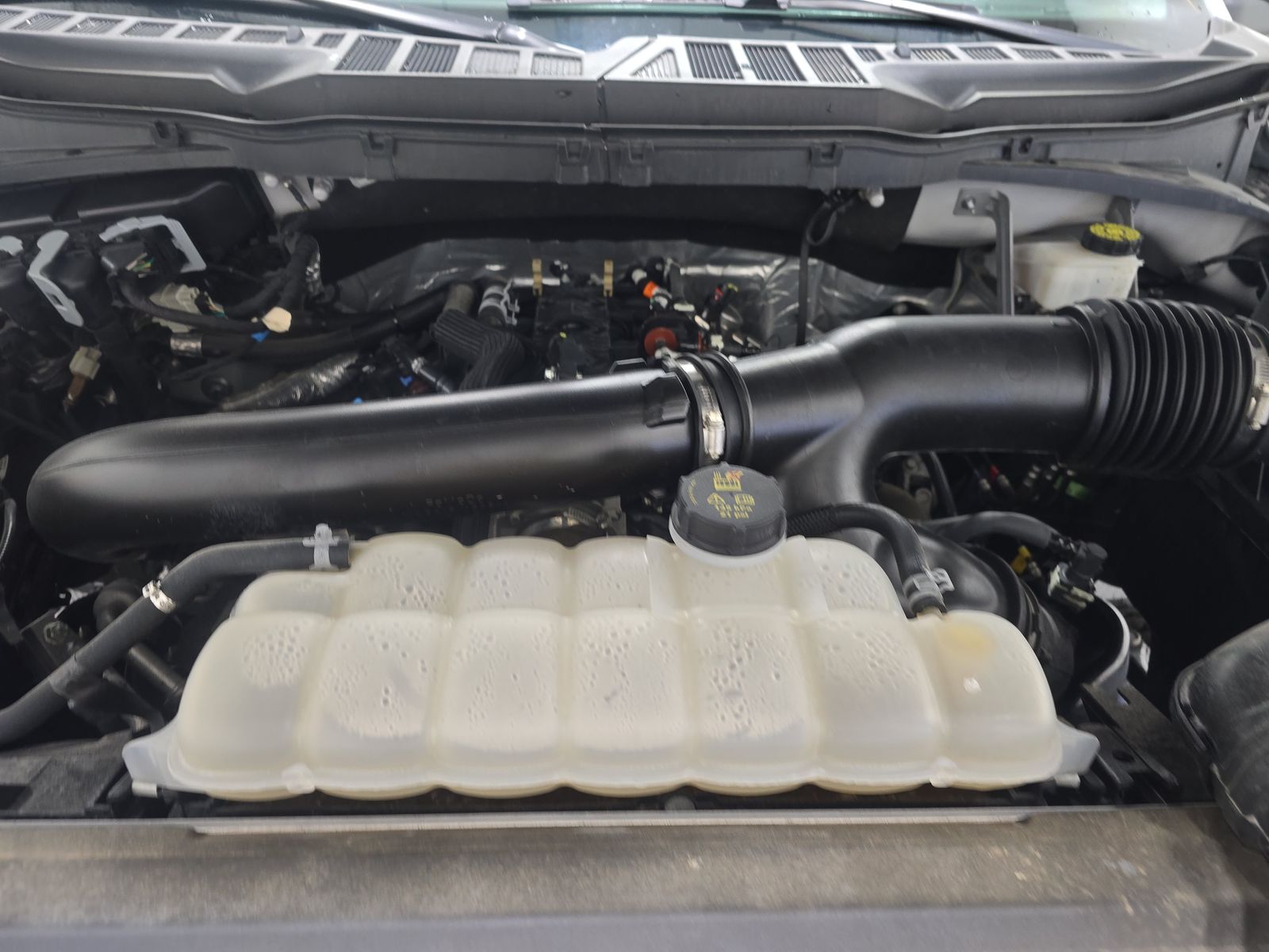 2024 Ford F-150 XLT AWD