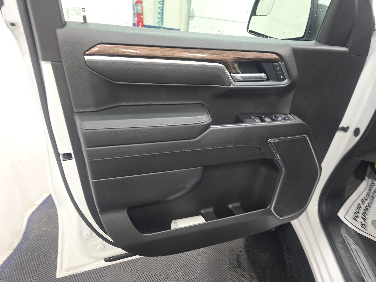 2025 Chevrolet Silverado 1500 LT AWD