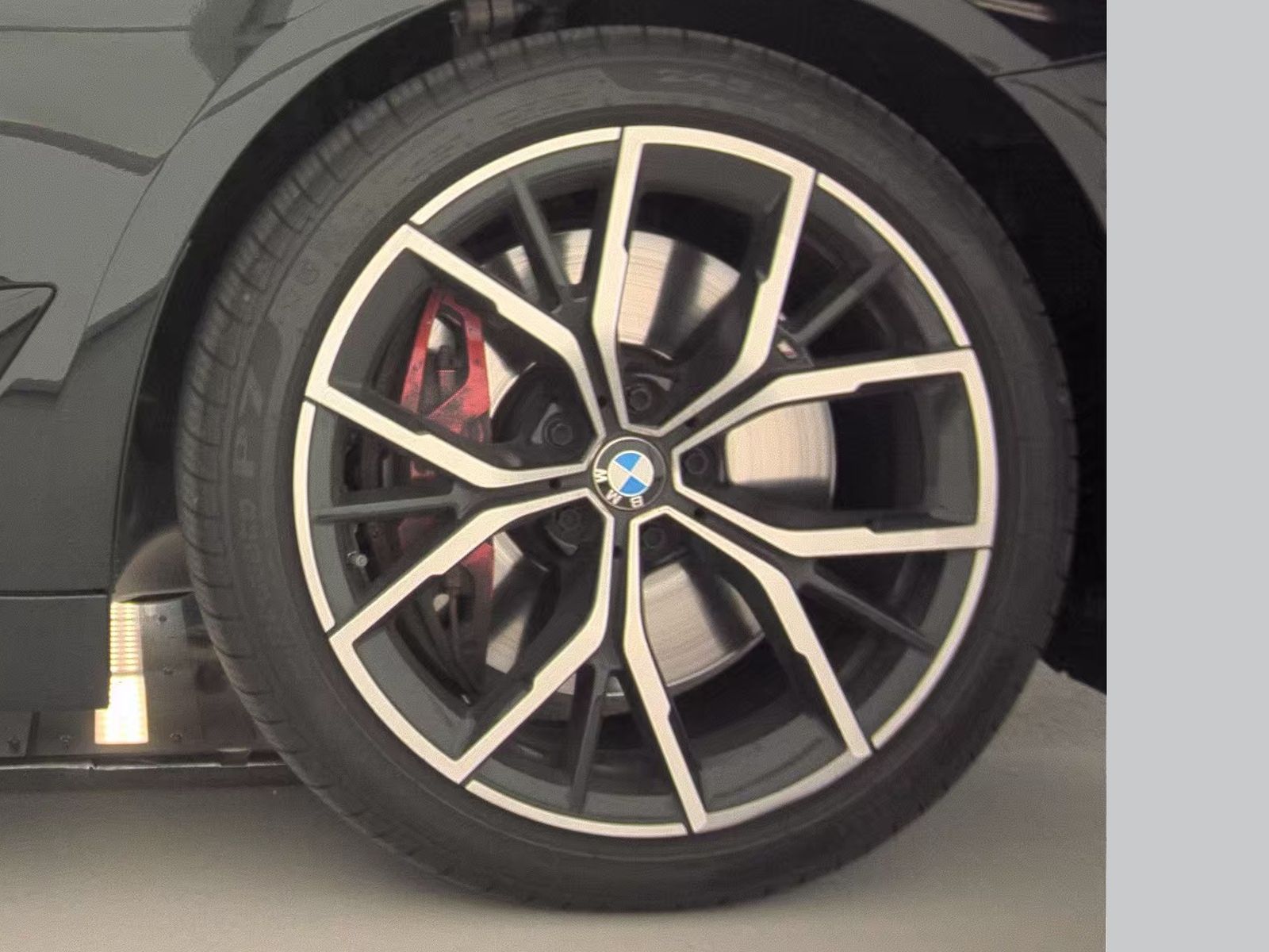 2023 BMW 5 Series M550i xDrive AWD