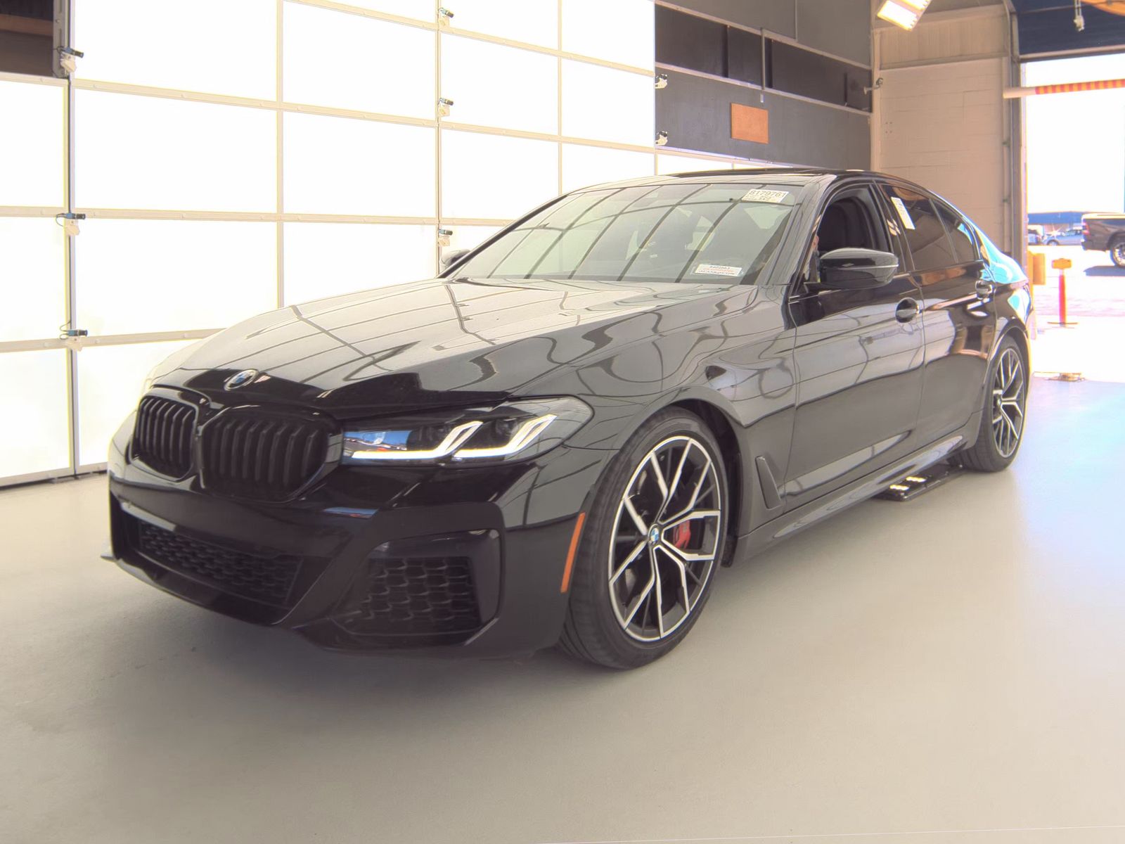 2023 BMW 5 Series M550i xDrive AWD