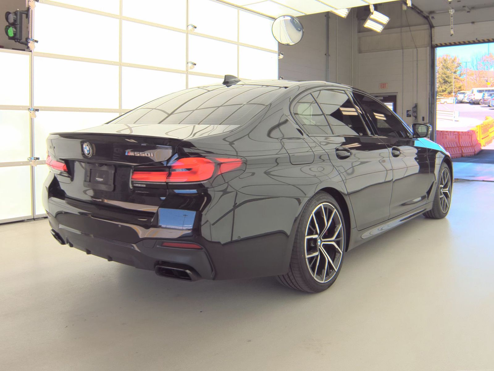2023 BMW 5 Series M550i xDrive AWD