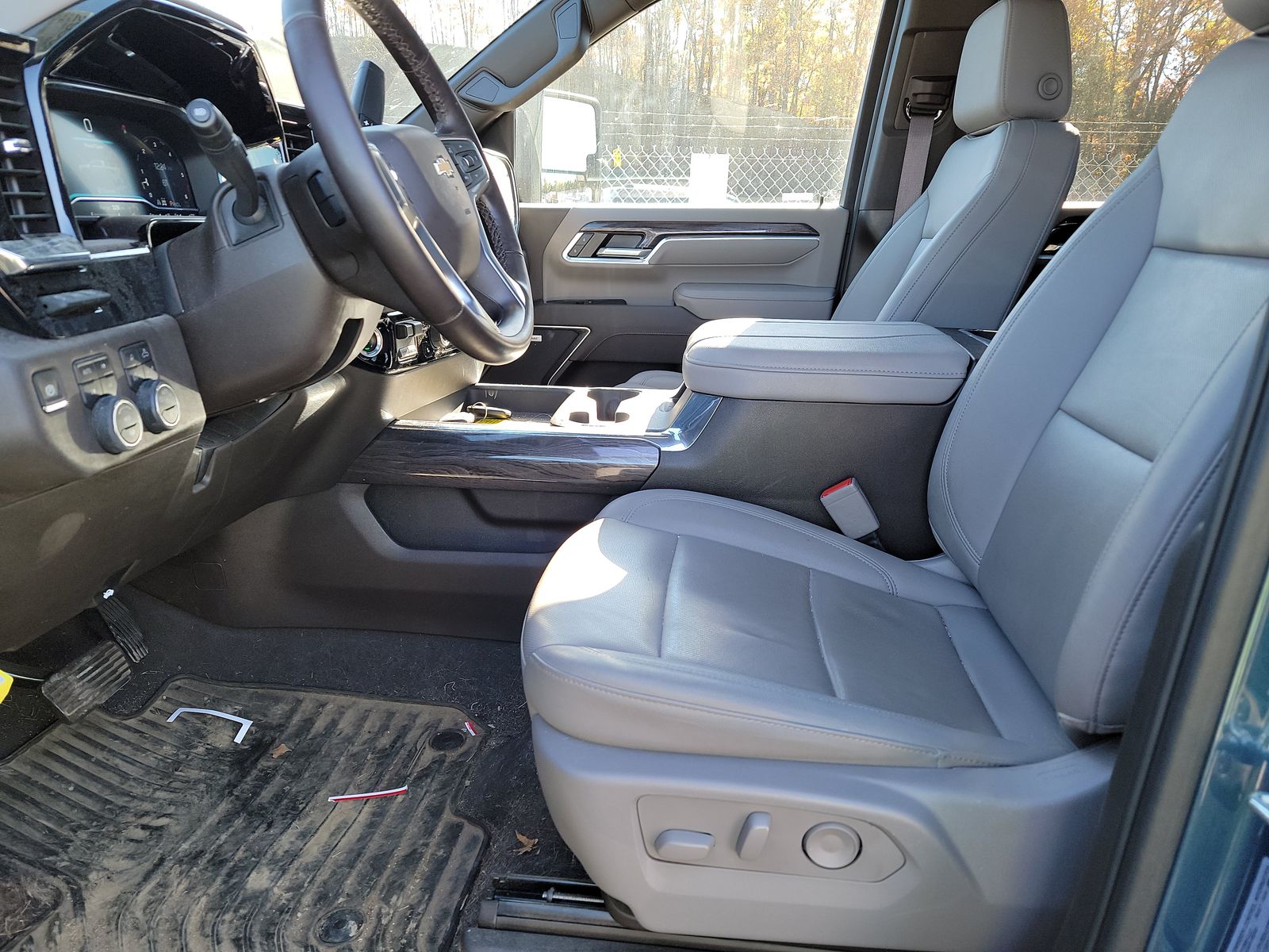 2025 Chevrolet Silverado 3500HD LTZ AWD