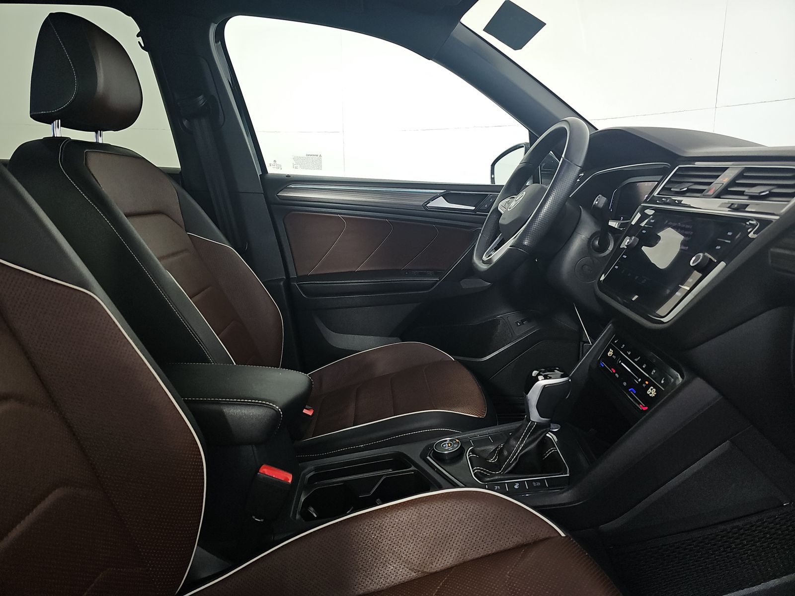 2024 Volkswagen Tiguan 2.0T SEL R-Line AWD