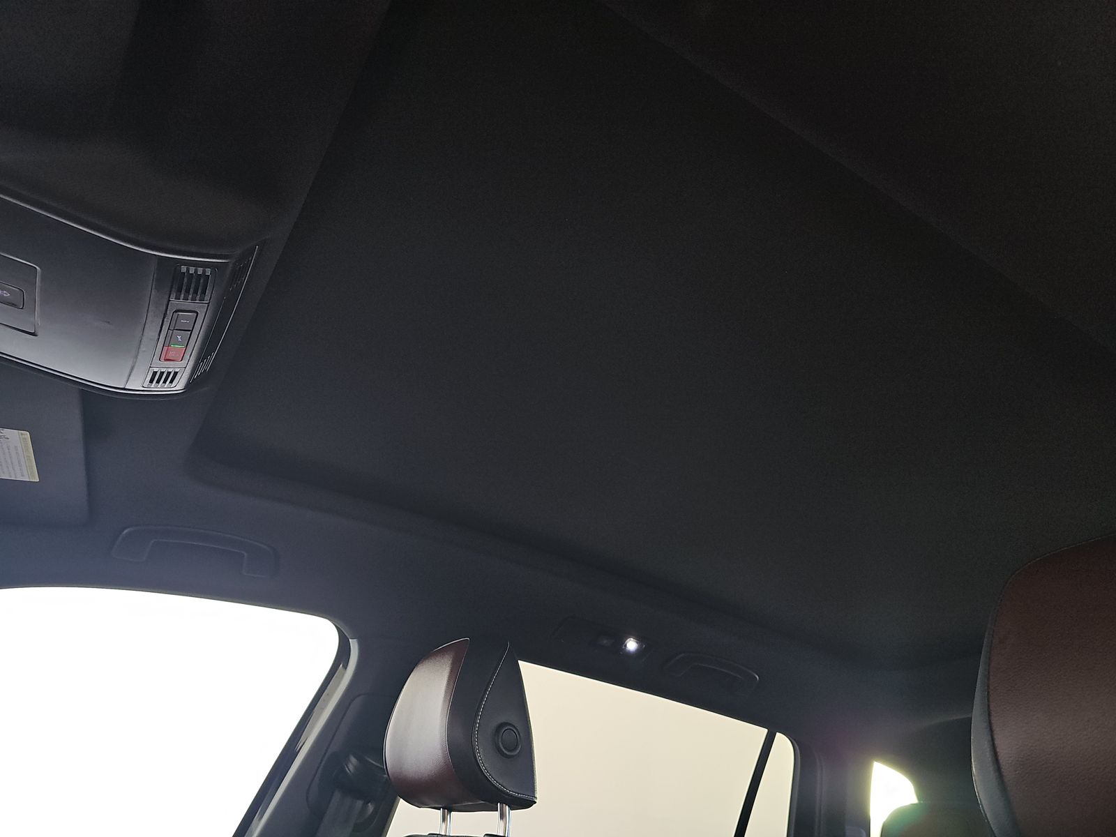 2024 Volkswagen Tiguan 2.0T SEL R-Line AWD