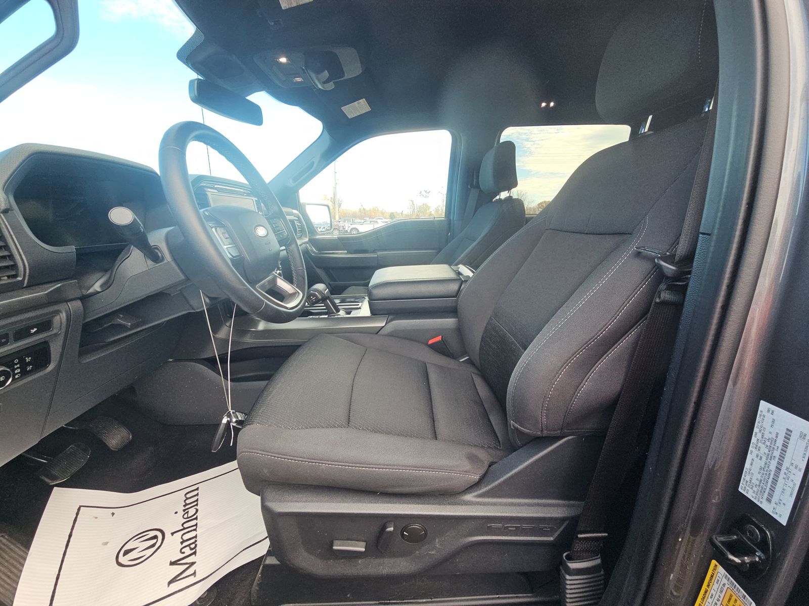 2024 Ford F-150 Hybrid XLT AWD