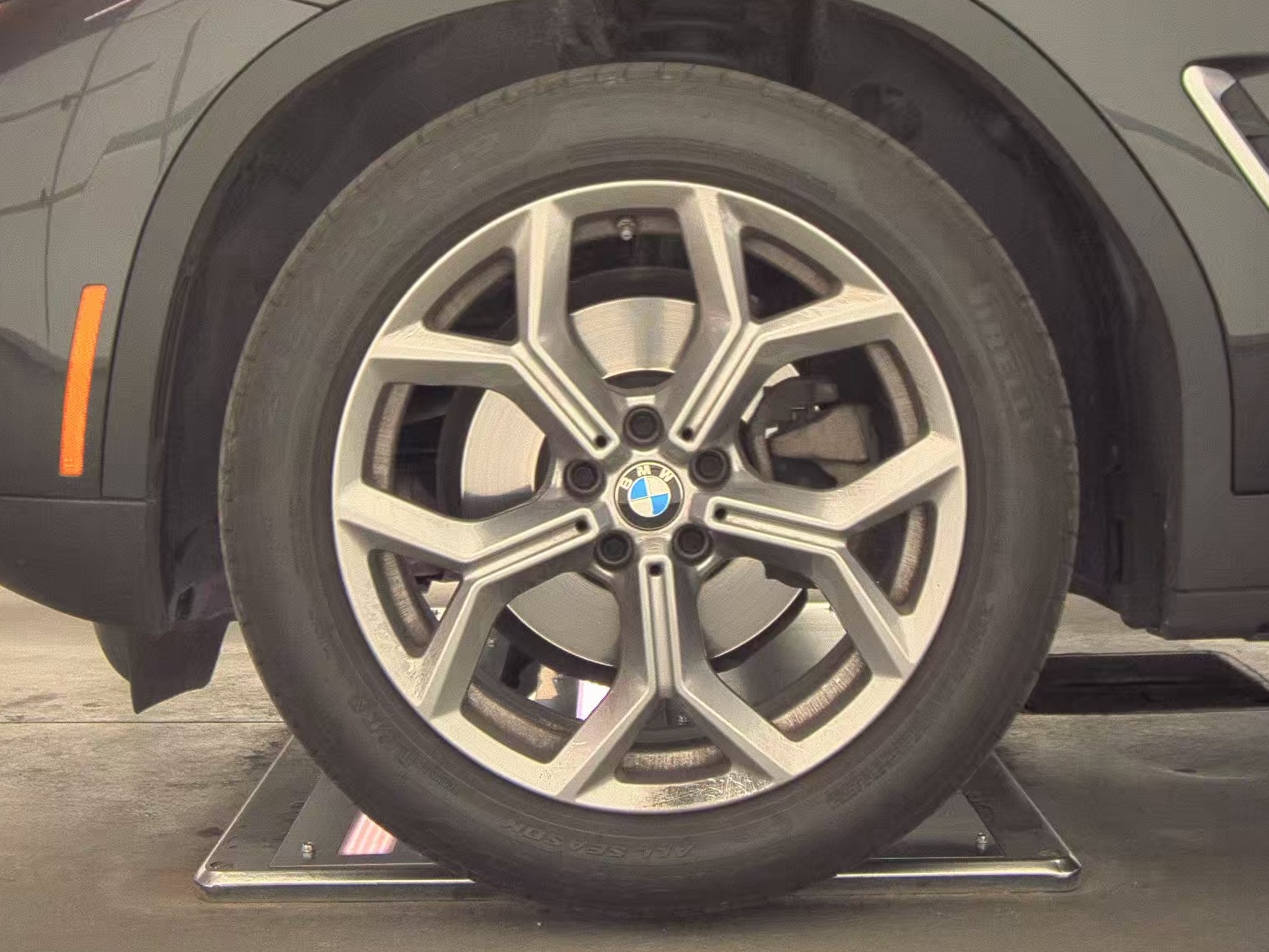 2024 BMW X3 sDrive30i RWD