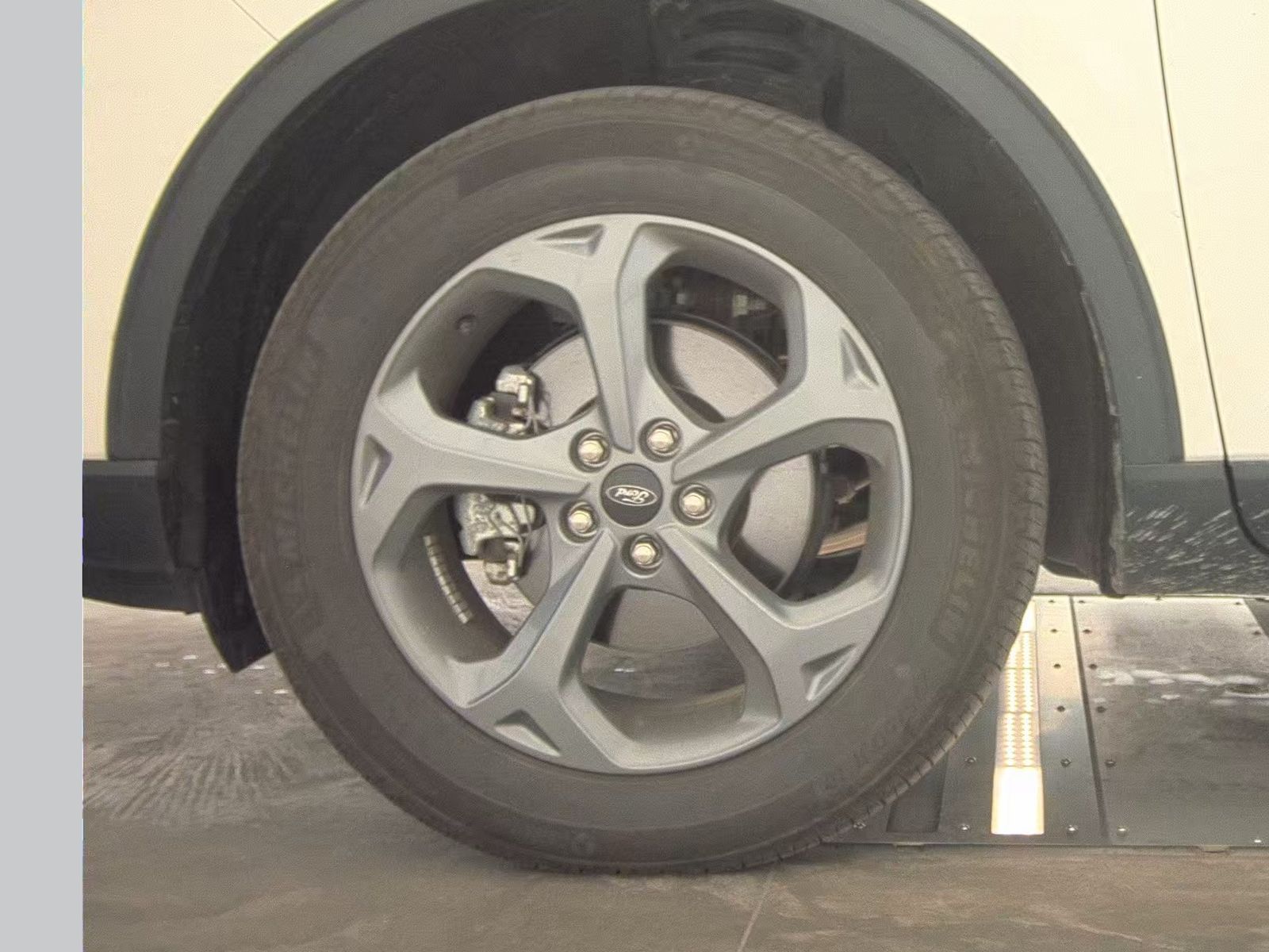 2025 Ford Escape Hybrid ST-Line Elite AWD