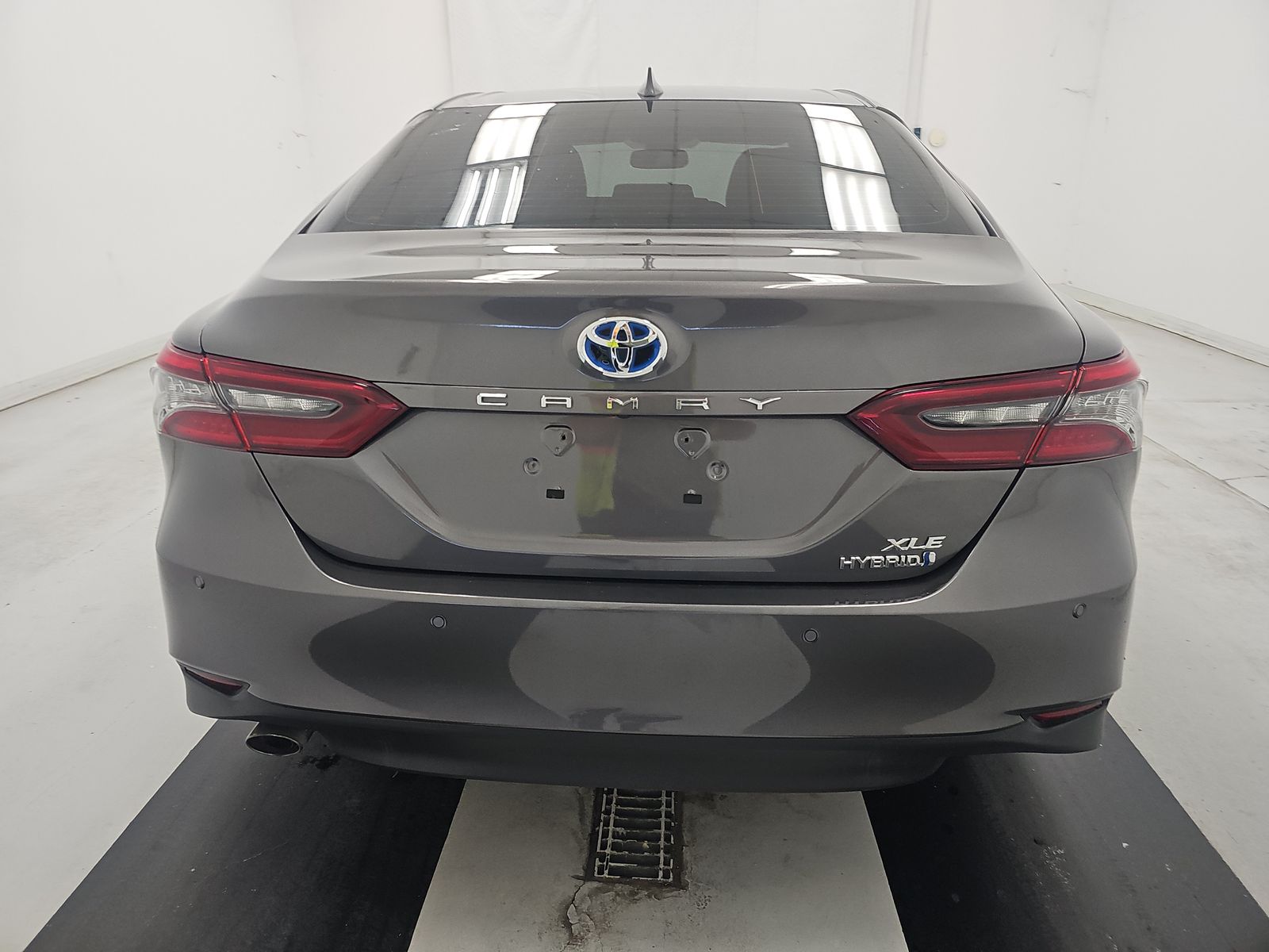 2023 Toyota Camry Hybrid XLE FWD