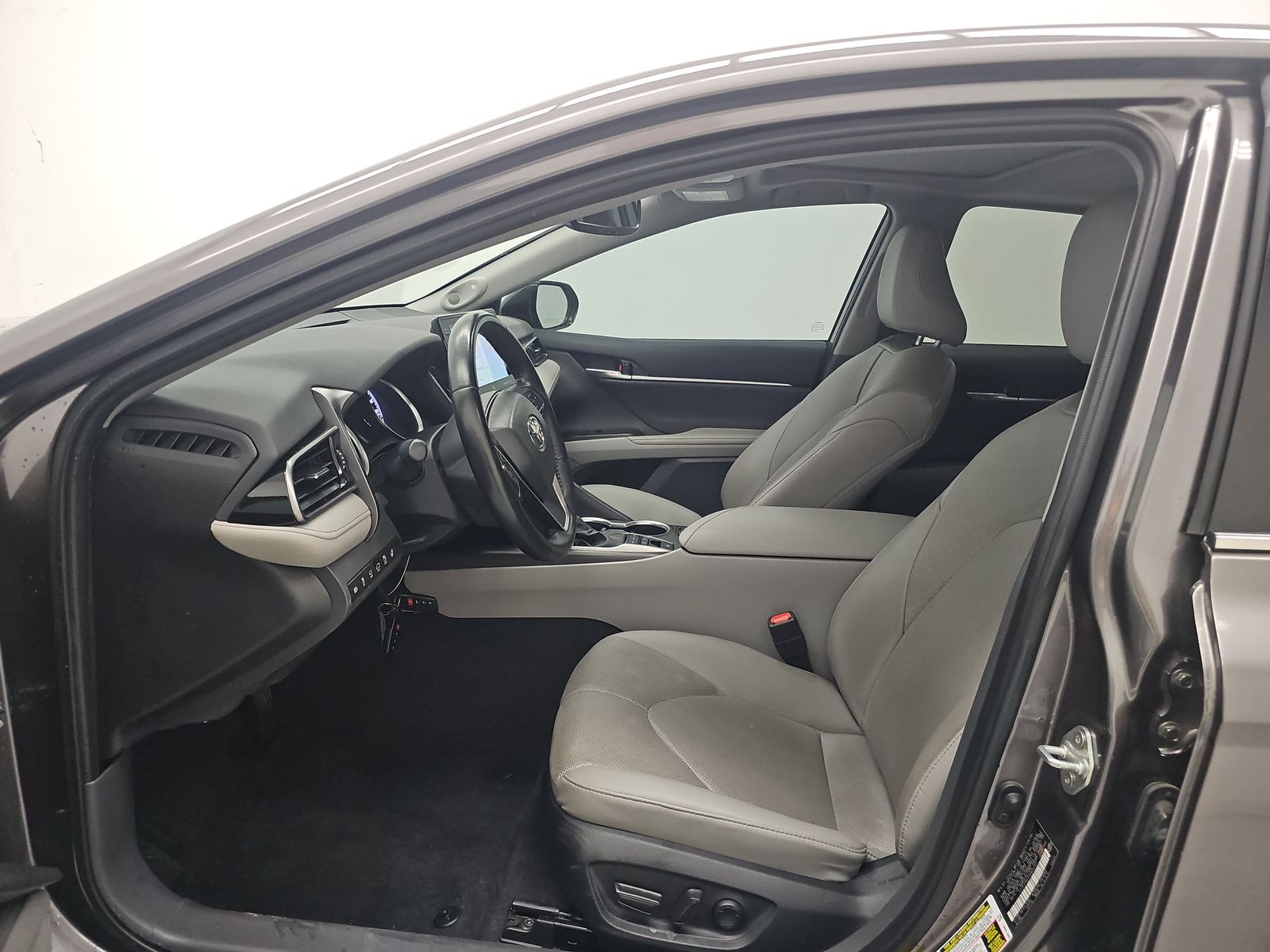 2023 Toyota Camry Hybrid XLE FWD