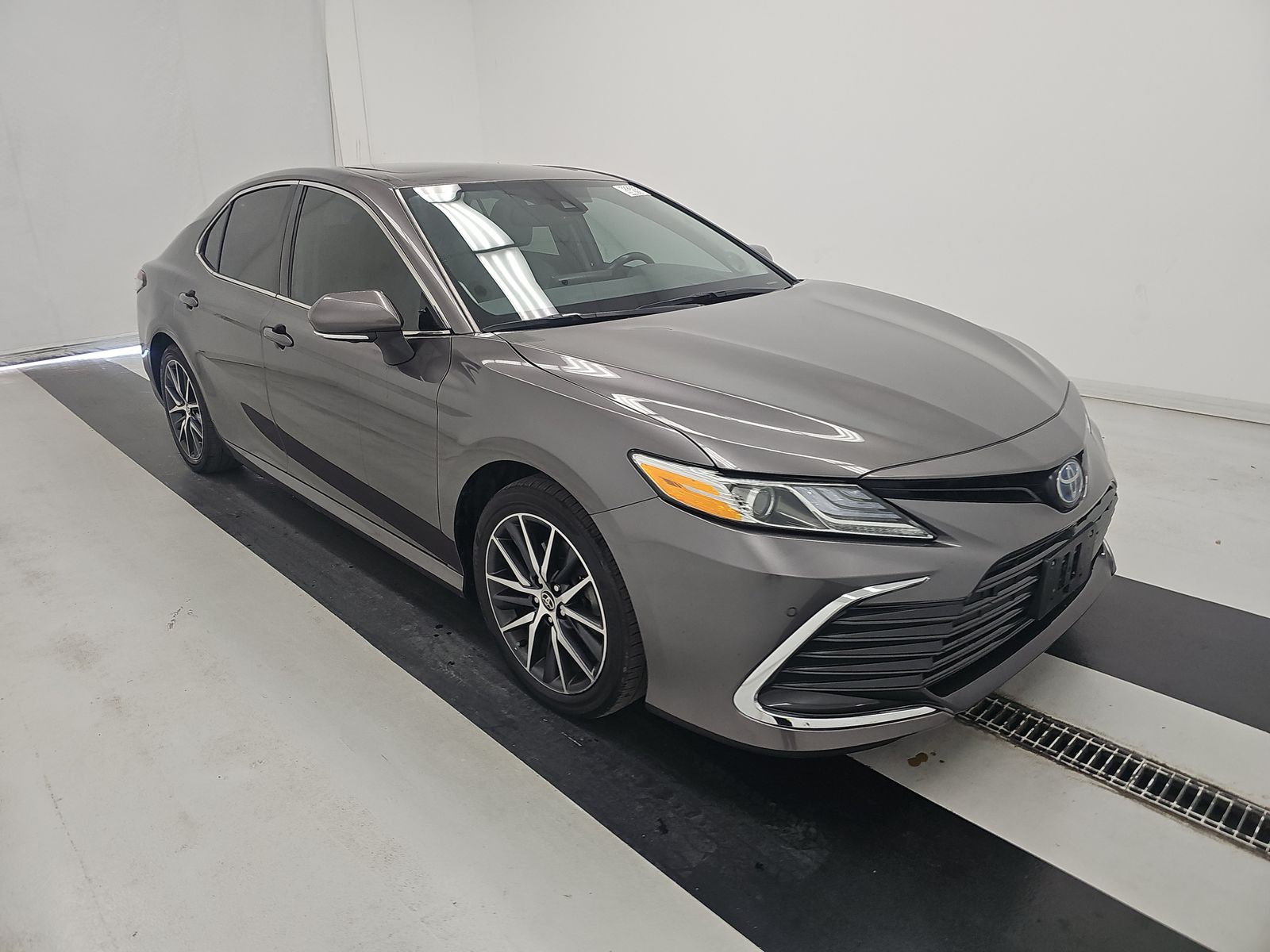 2023 Toyota Camry Hybrid XLE FWD