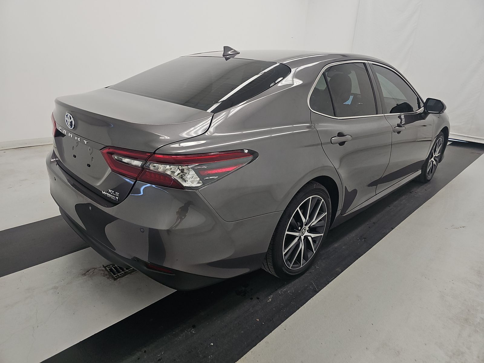 2023 Toyota Camry Hybrid XLE FWD