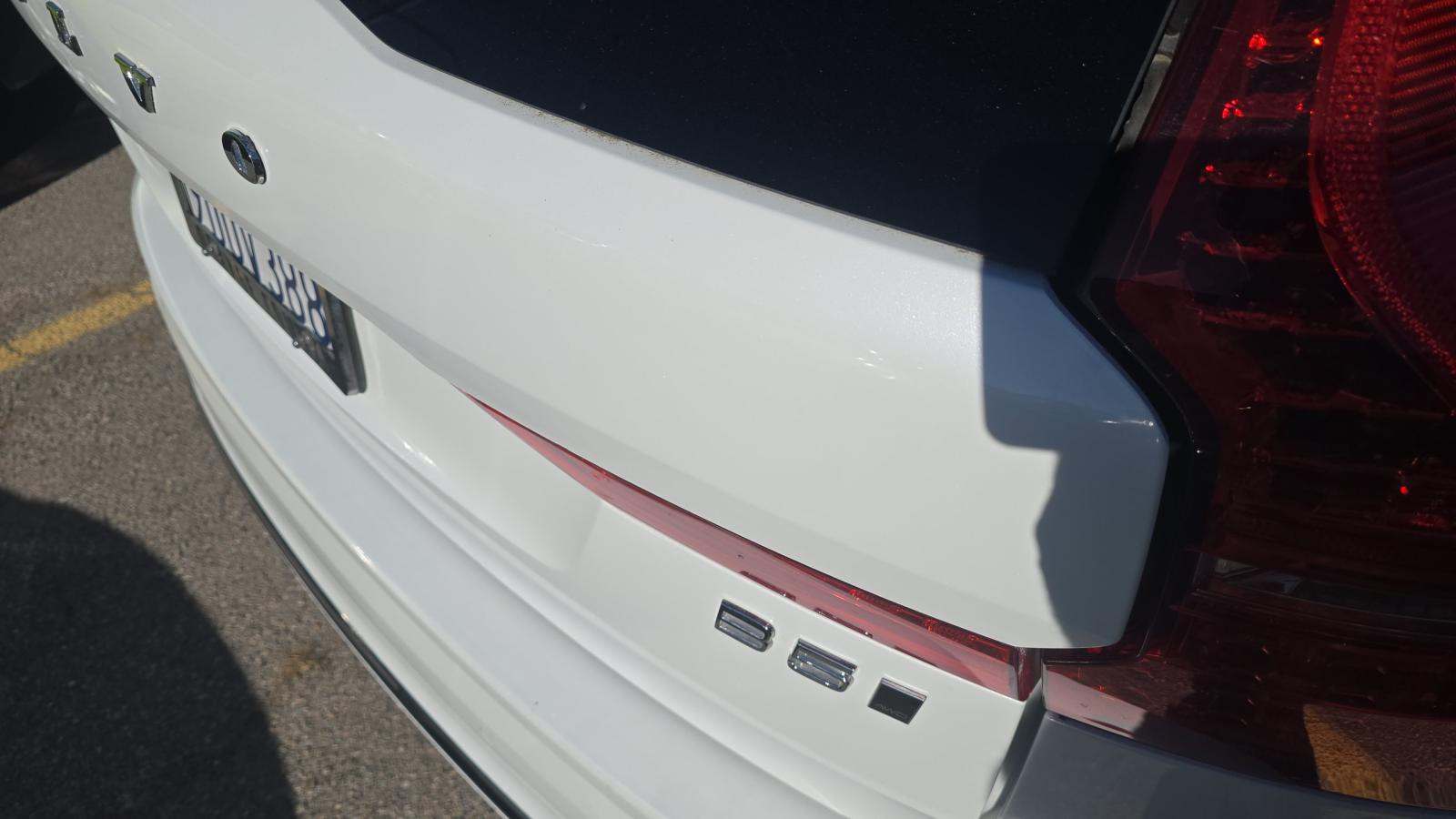 2023 Volvo XC60 B5 Plus AWD