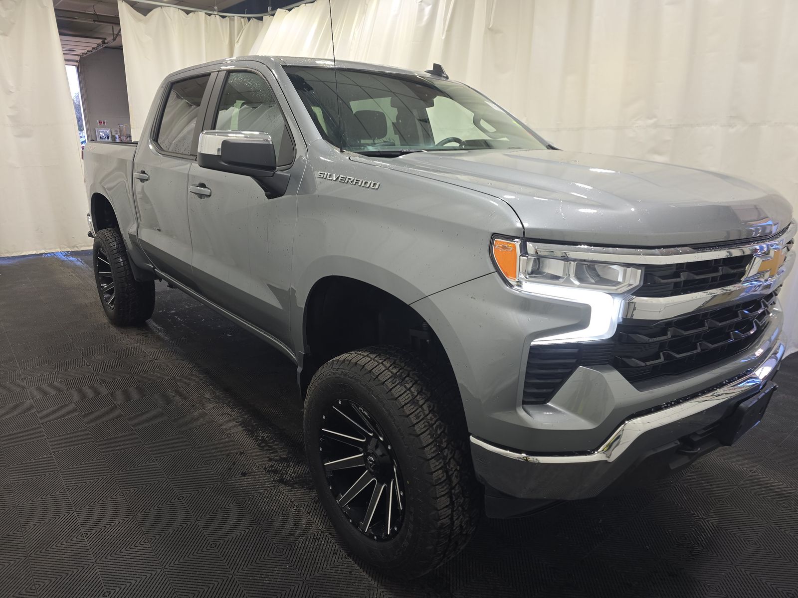 2025 Chevrolet Silverado 1500 LT AWD