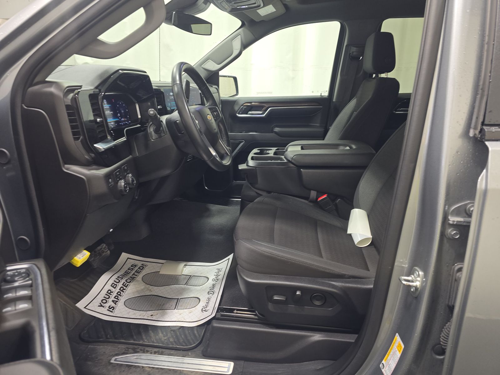 2025 Chevrolet Silverado 1500 LT AWD