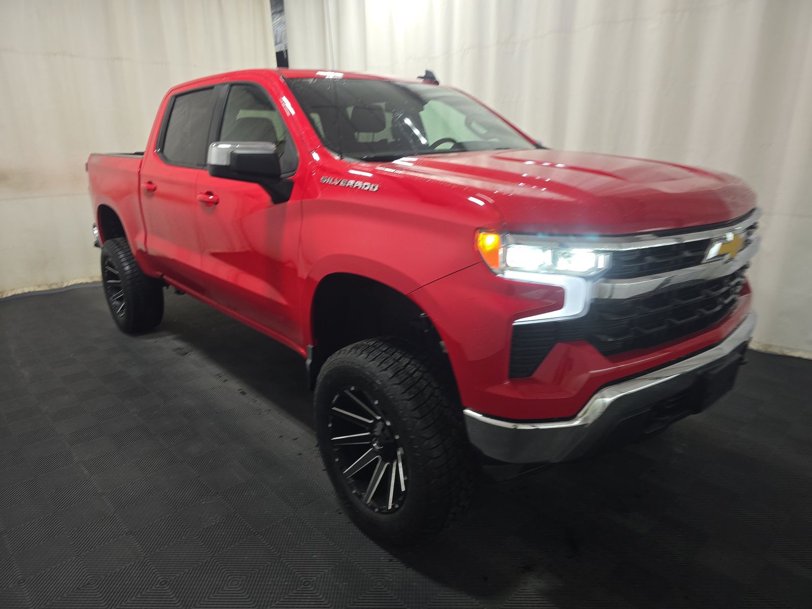 2025 Chevrolet Silverado 1500 LT AWD