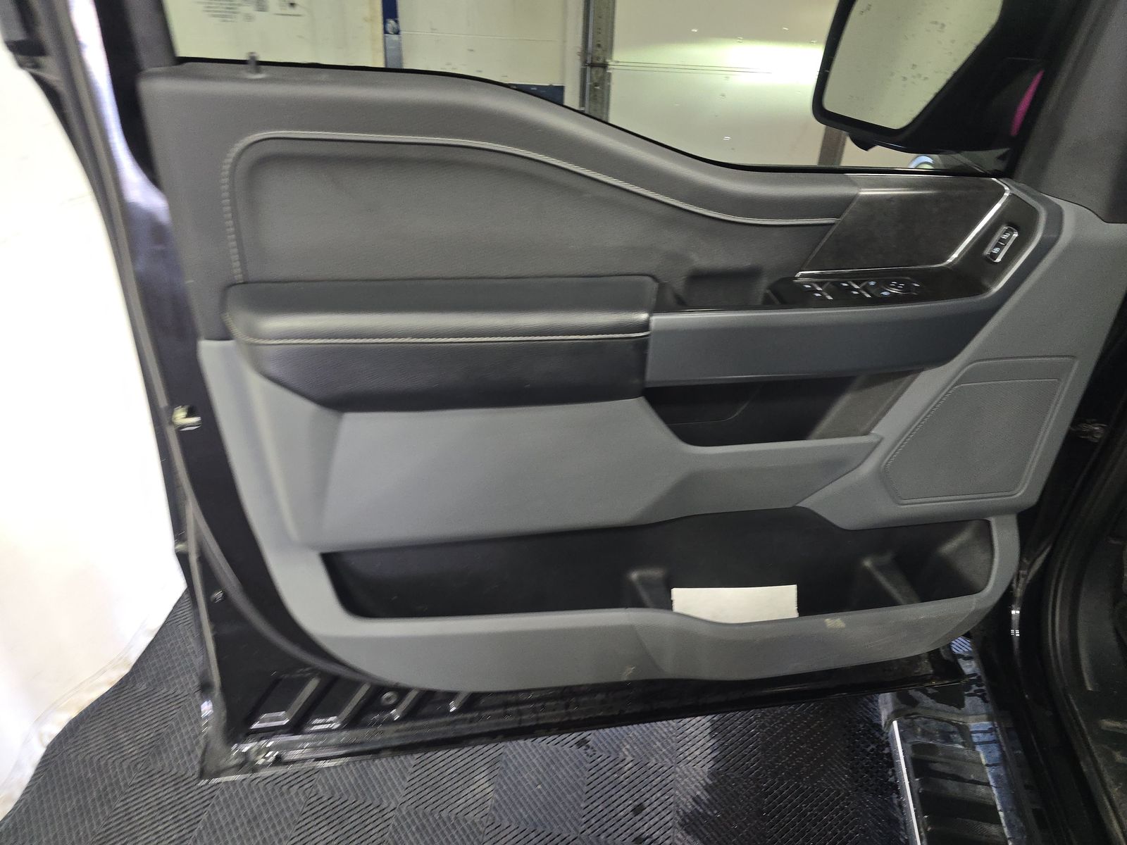 2024 Ford F-150 XLT AWD