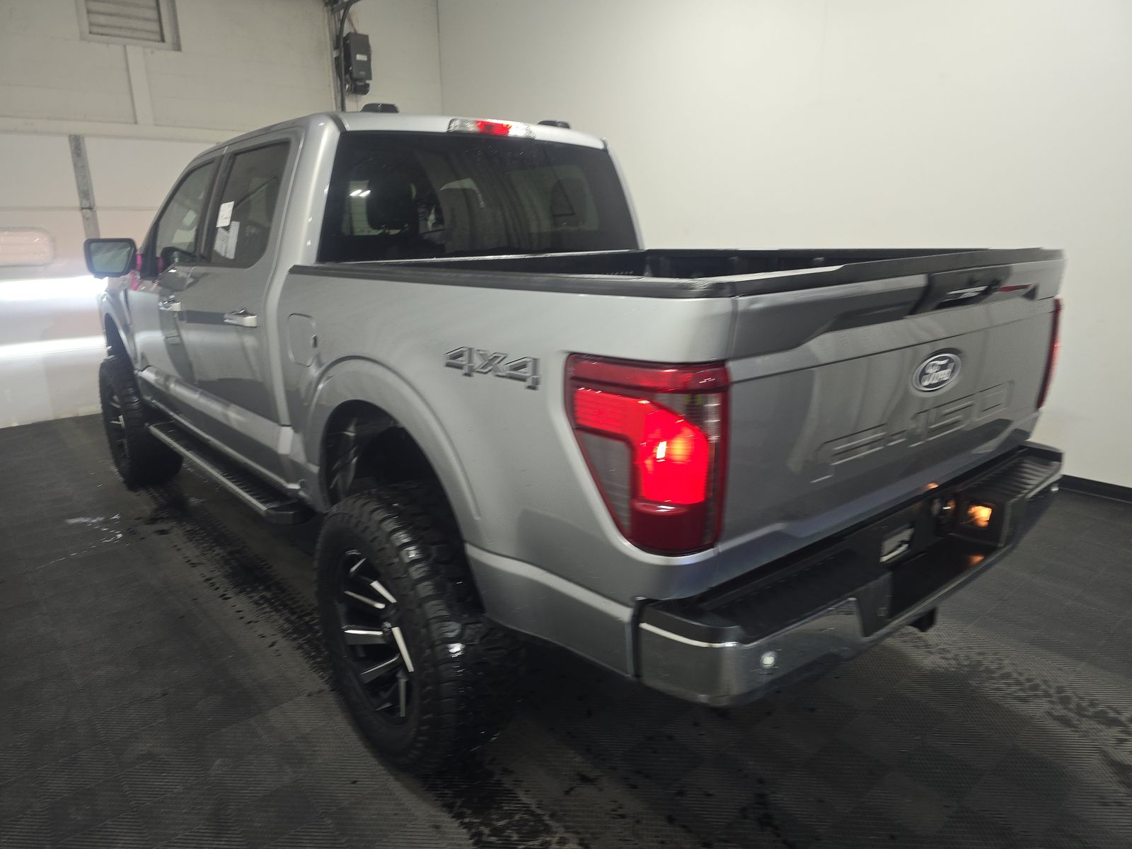 2024 Ford F-150 XLT AWD