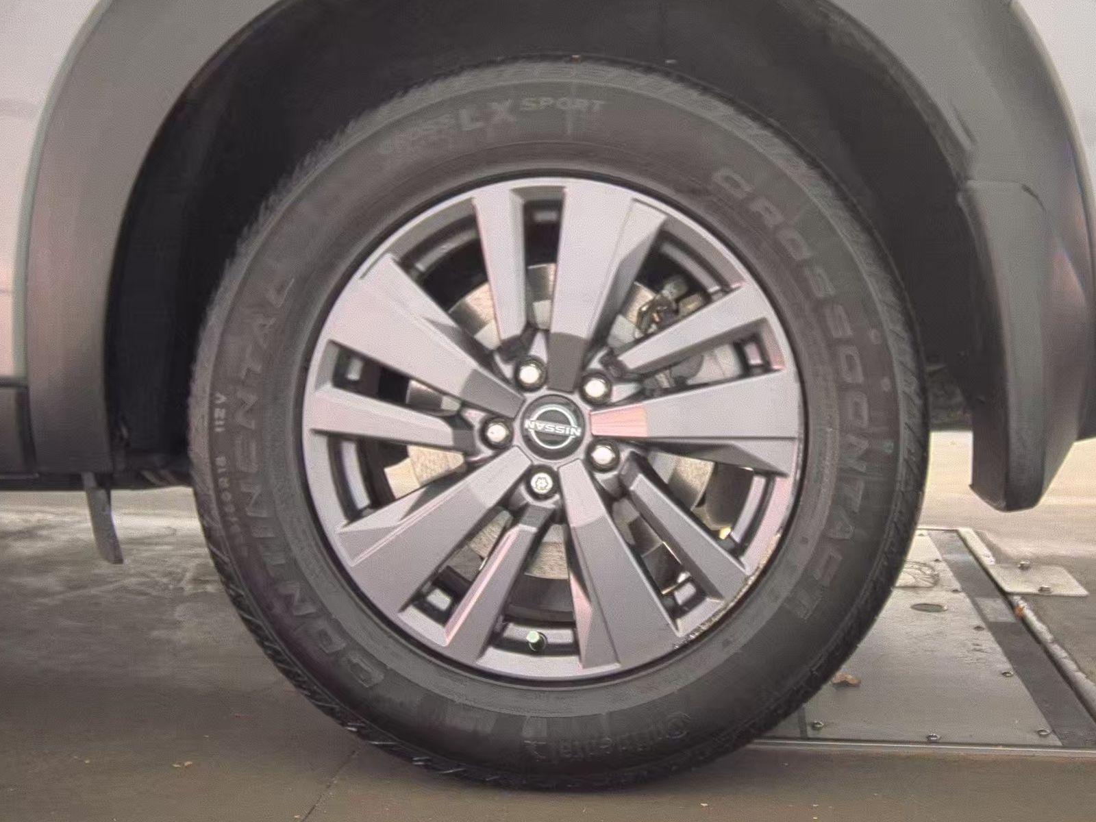 2022 Nissan Pathfinder SV AWD