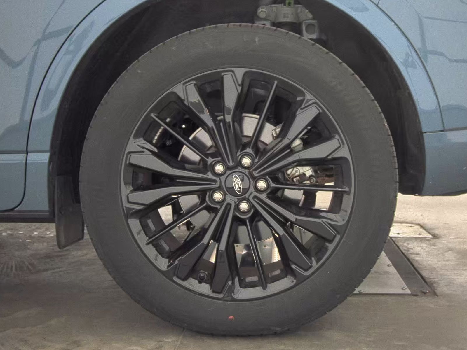 2025 Ford Escape Hybrid ST-Line Elite AWD