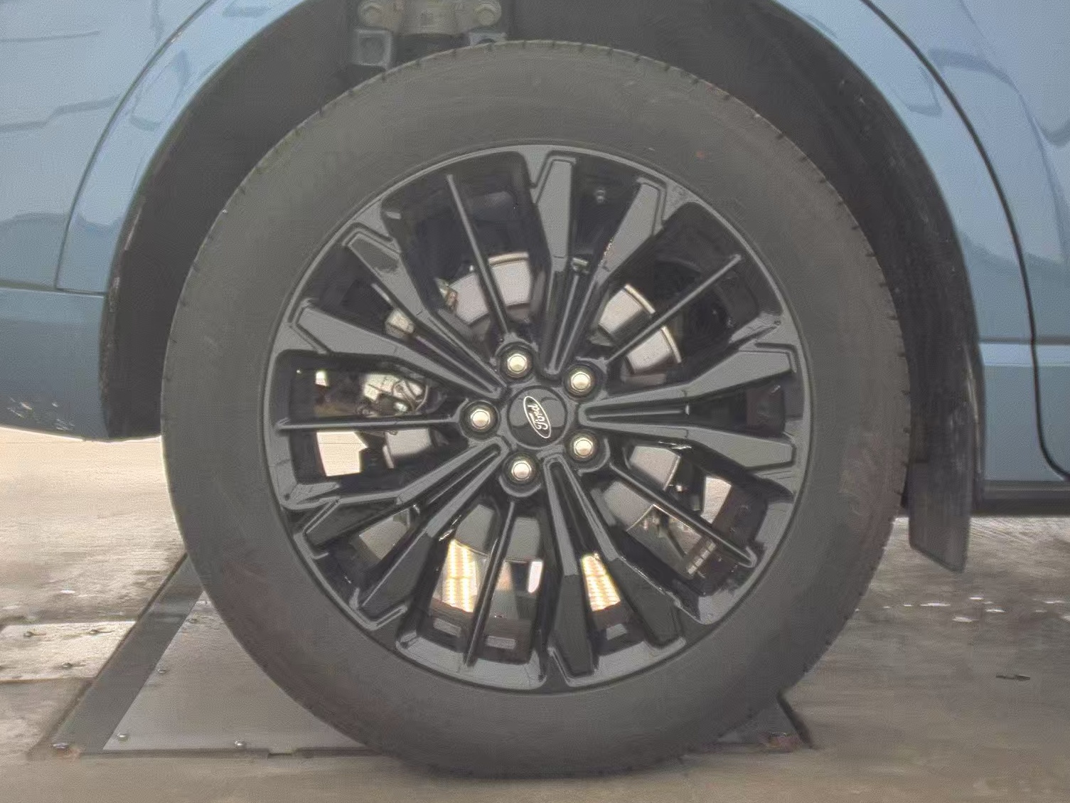 2025 Ford Escape Hybrid ST-Line Elite AWD