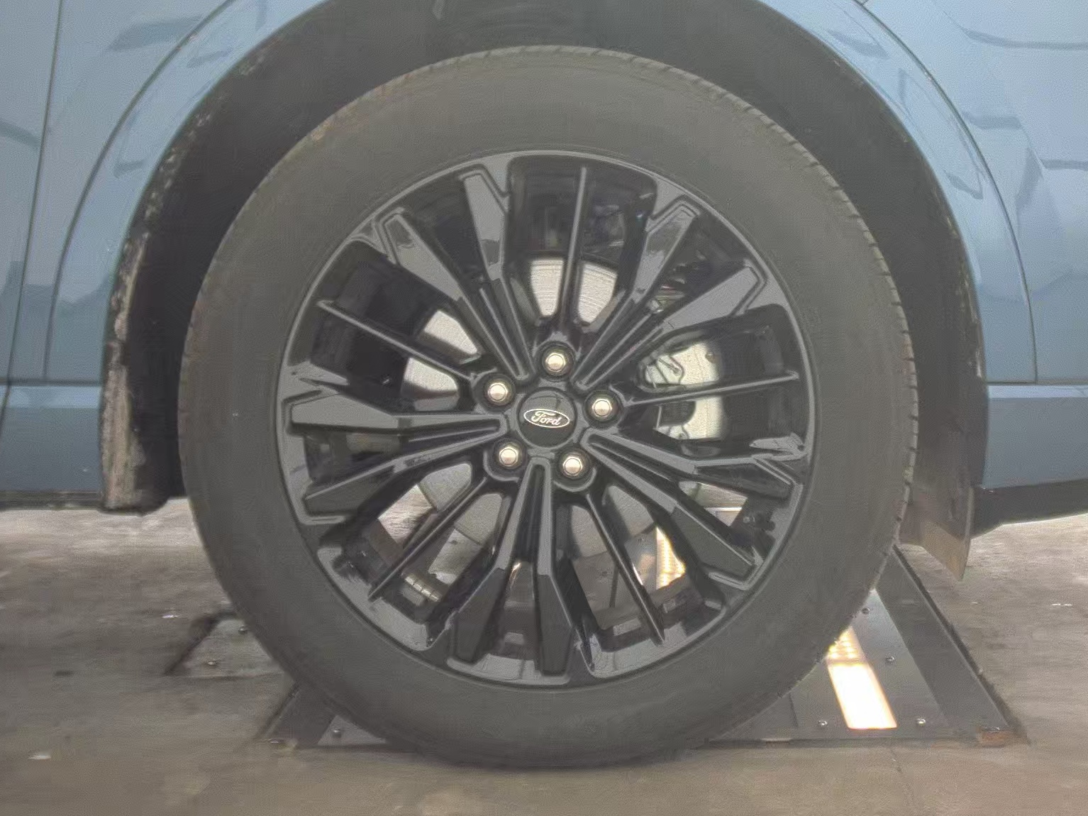 2025 Ford Escape Hybrid ST-Line Elite AWD