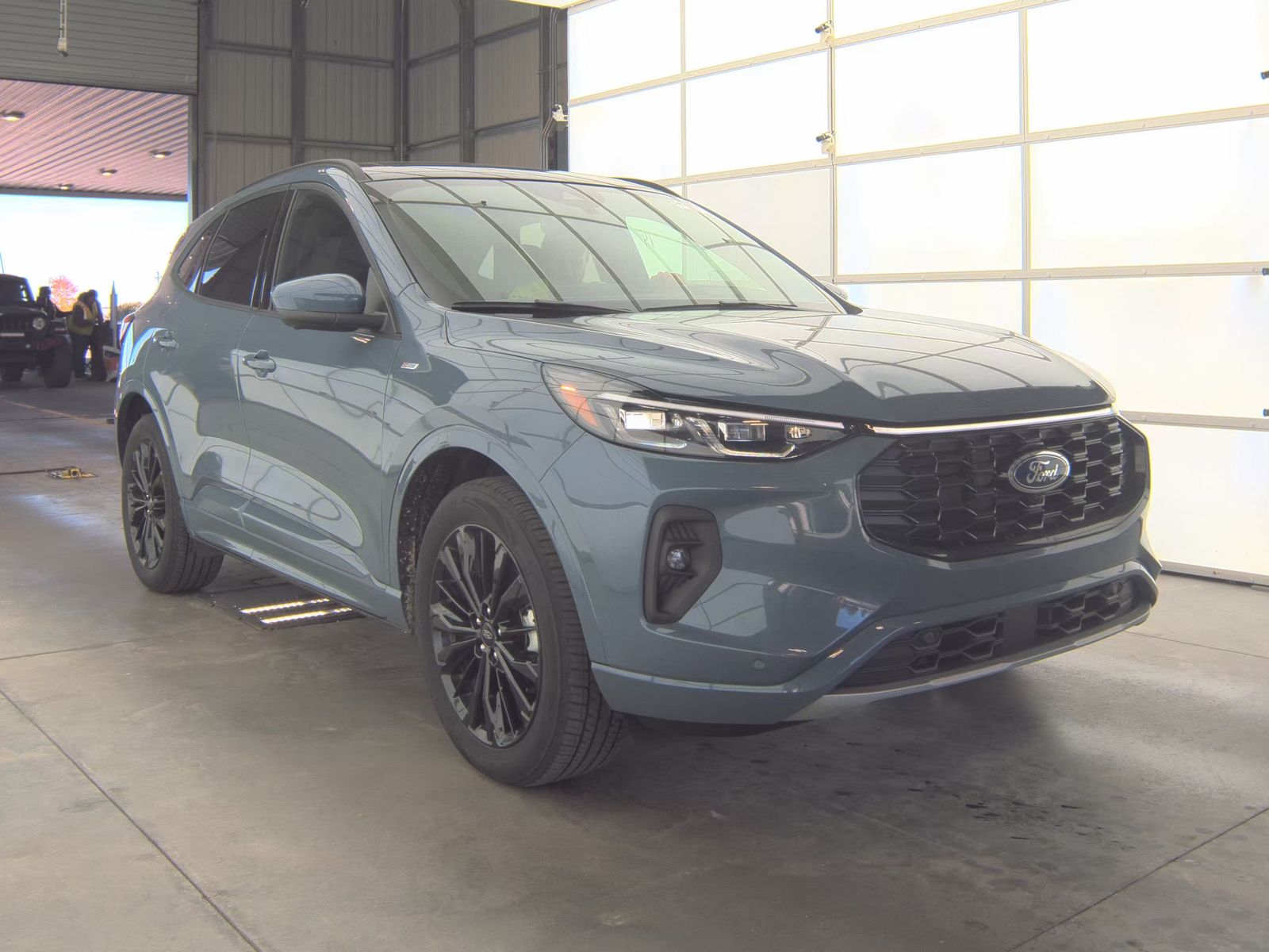 2025 Ford Escape Hybrid ST-Line Elite AWD