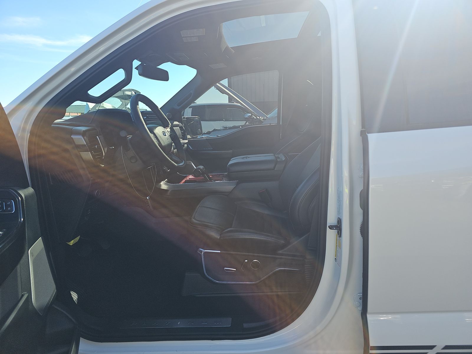 2023 Ford F-150 Hybrid Platinum AWD