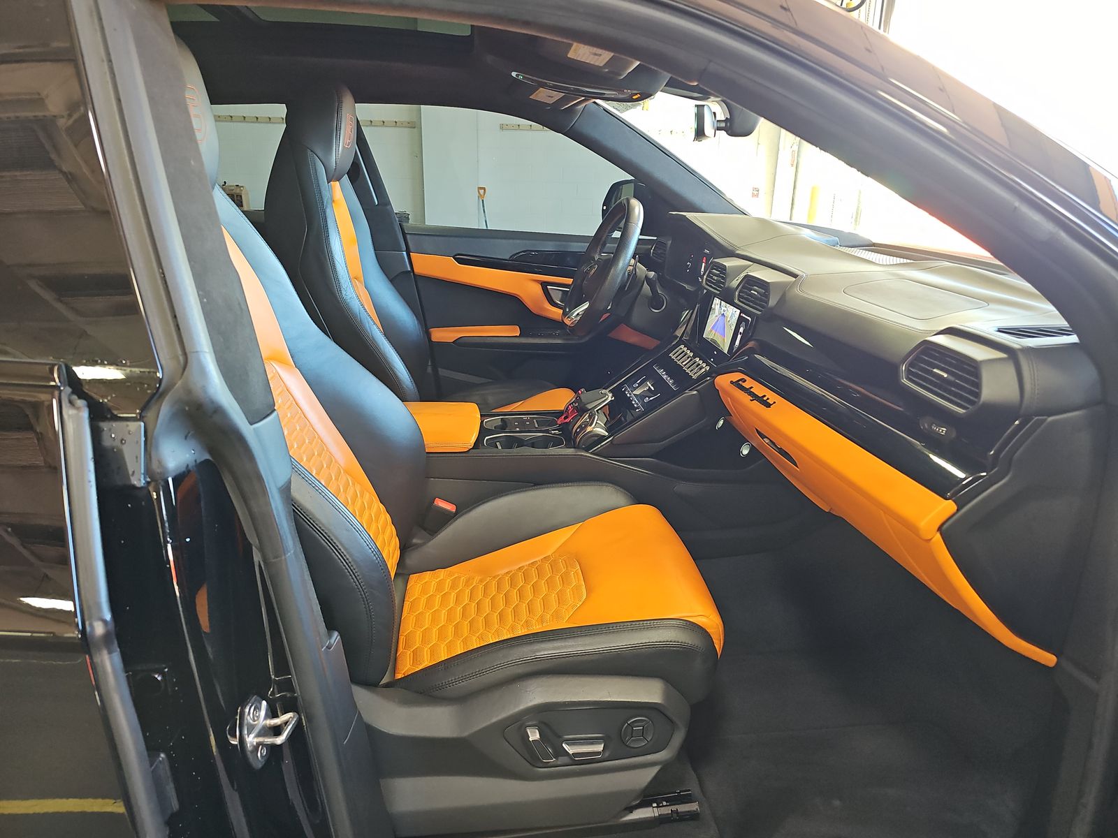 2020 Lamborghini Urus Base AWD