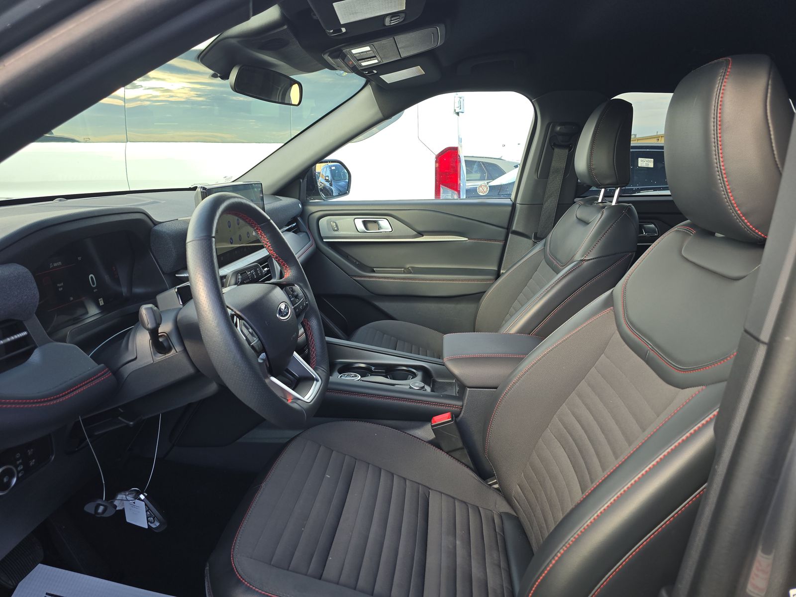 2025 Ford Explorer ST-Line AWD