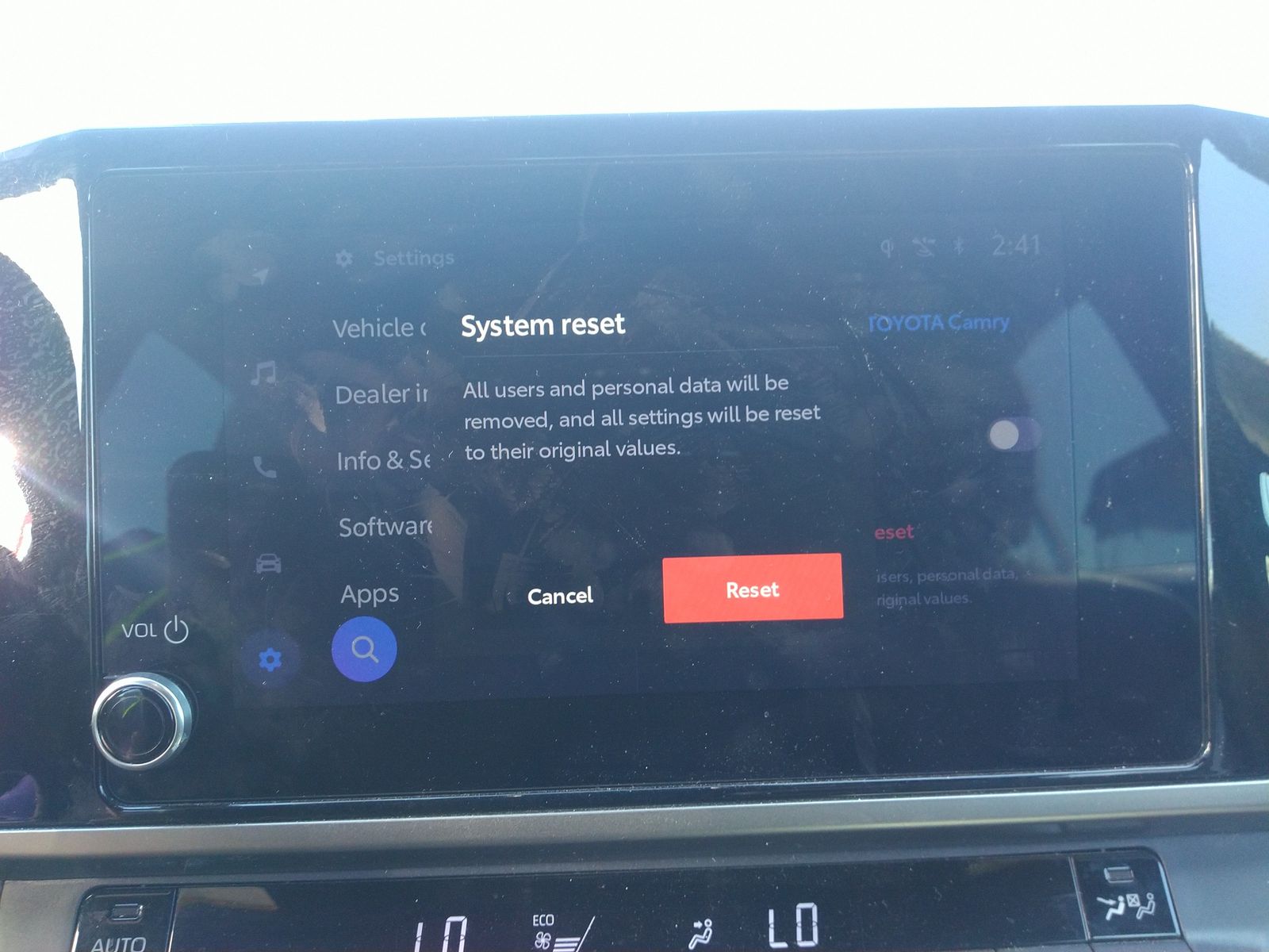 2025 Toyota Camry SE FWD