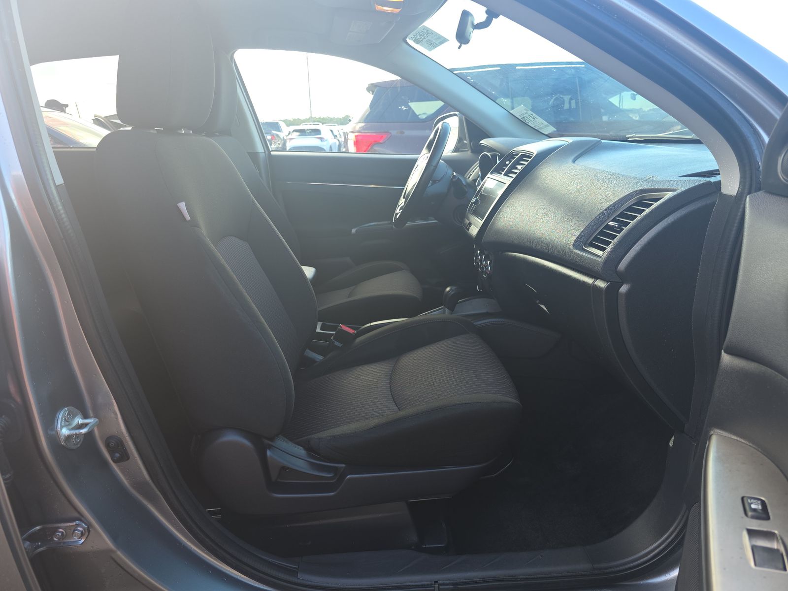 2019 Mitsubishi Outlander Sport SE FWD