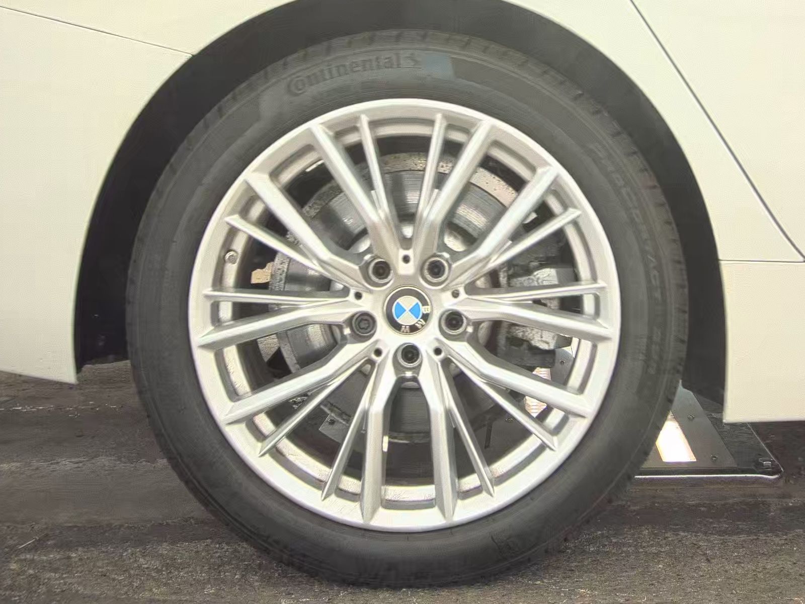 2024 BMW 3 Series 330i xDrive AWD