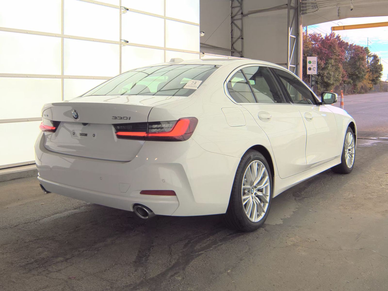 2024 BMW 3 Series 330i xDrive AWD
