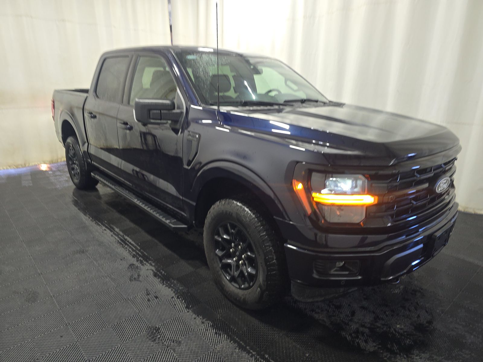 2024 Ford F-150 XLT AWD