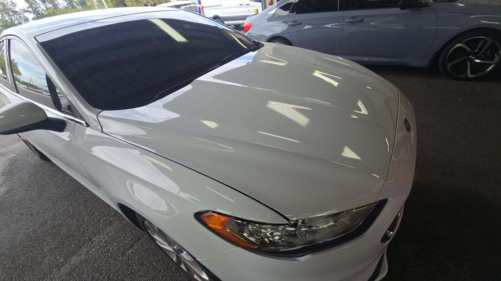 2020 Ford Fusion SE FWD