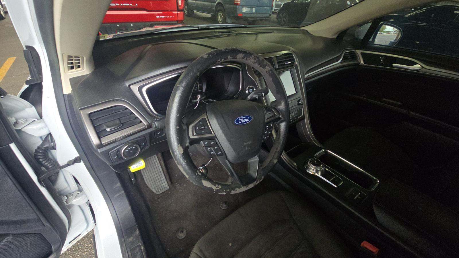 2020 Ford Fusion SE FWD